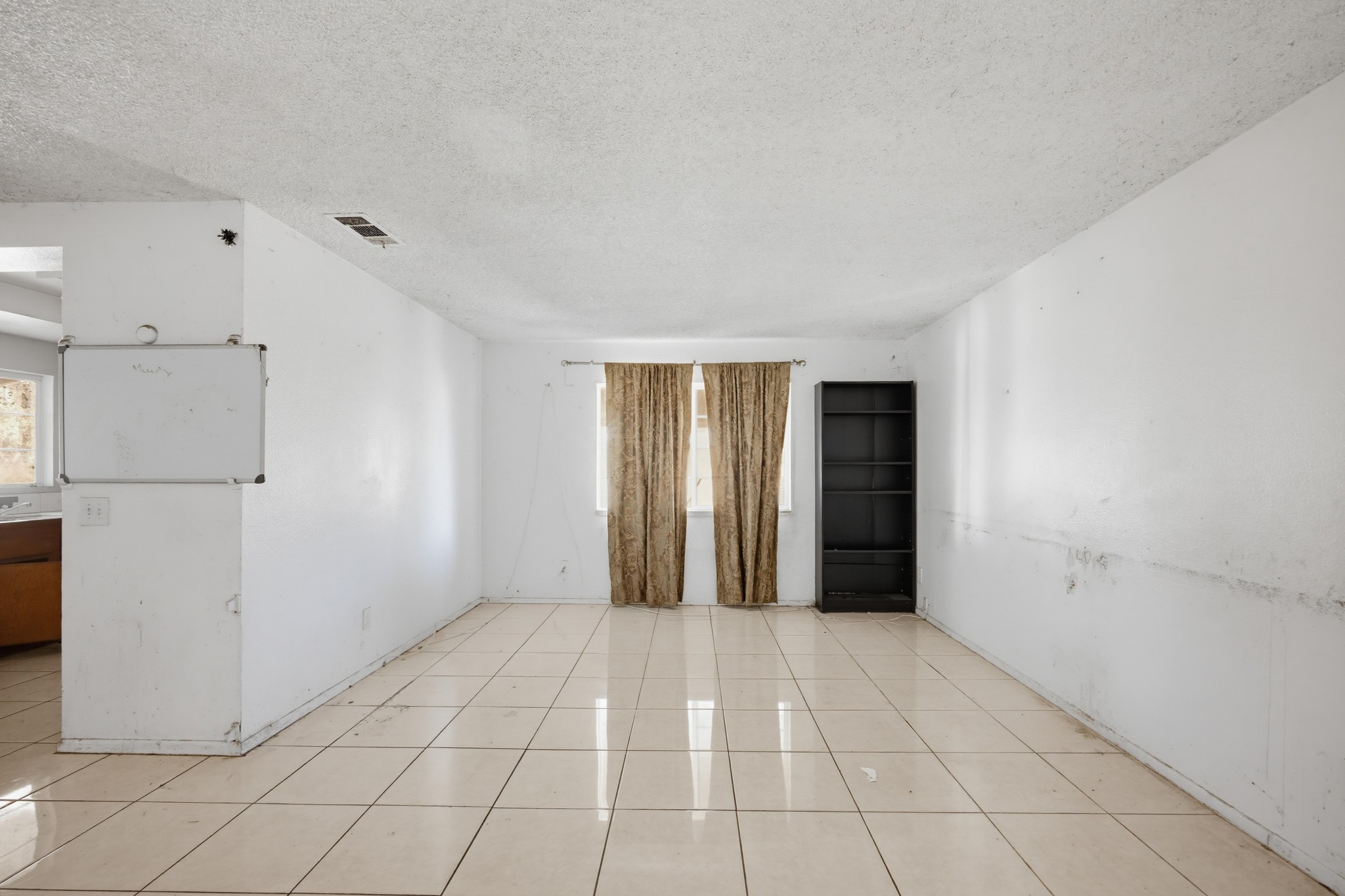 Virtual tour photo 10 of 36 for 10017 Eddystone St