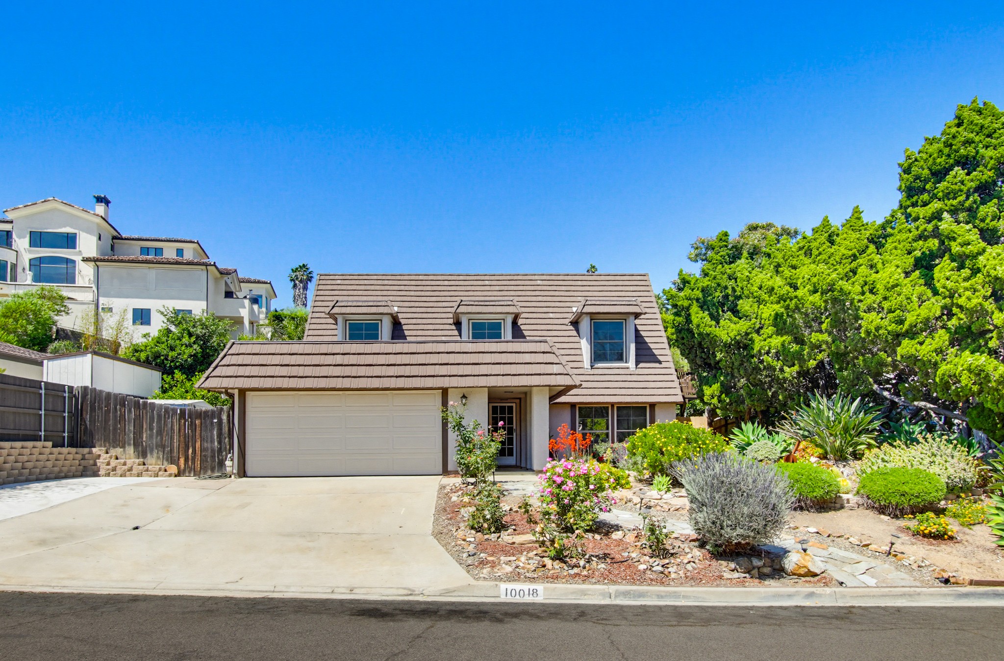 Virtual tour photo 1 of 110 for 10018 Resmar Pl