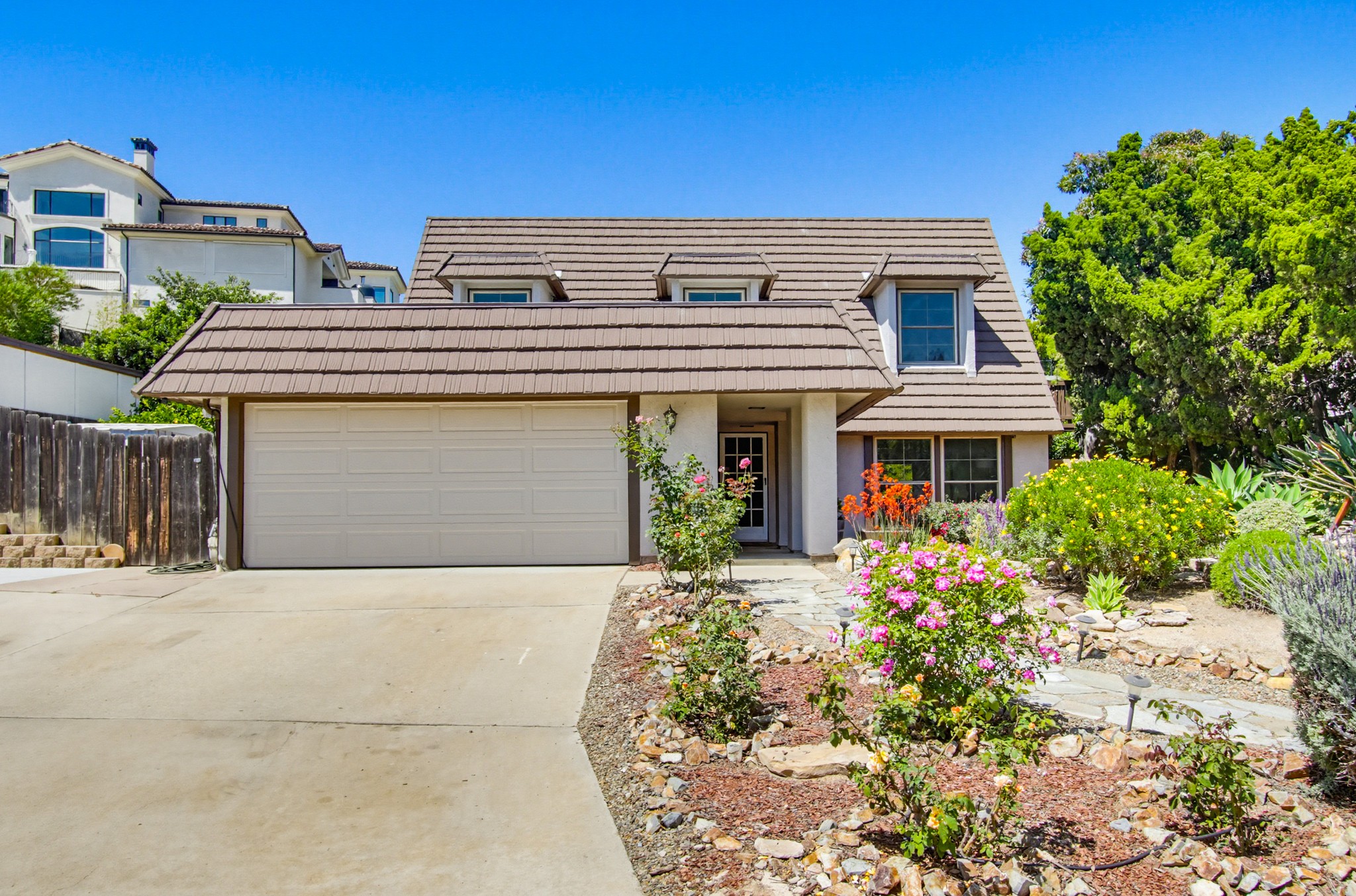 Virtual tour photo 4 of 110 for 10018 Resmar Pl