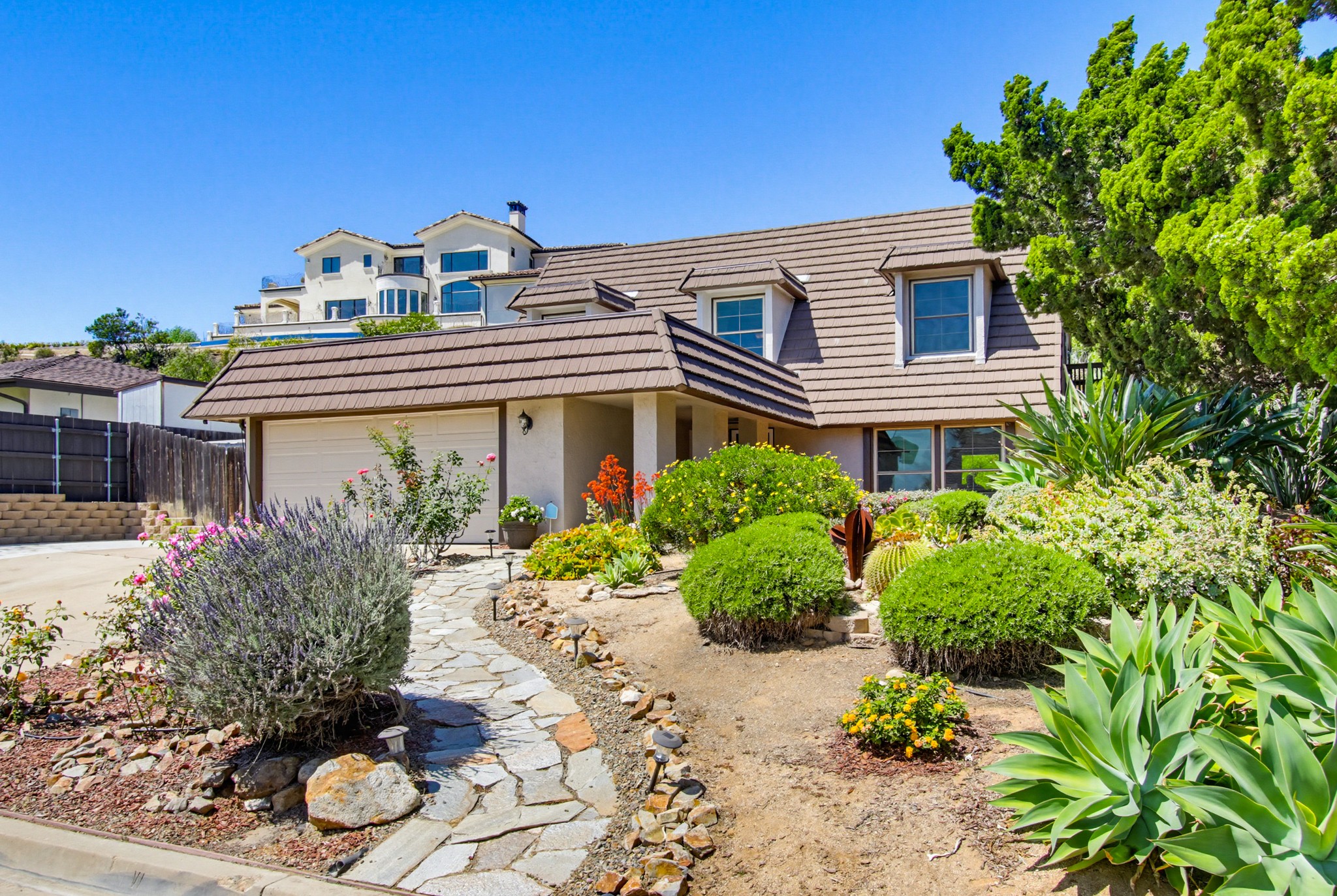 Virtual tour photo 5 of 110 for 10018 Resmar Pl