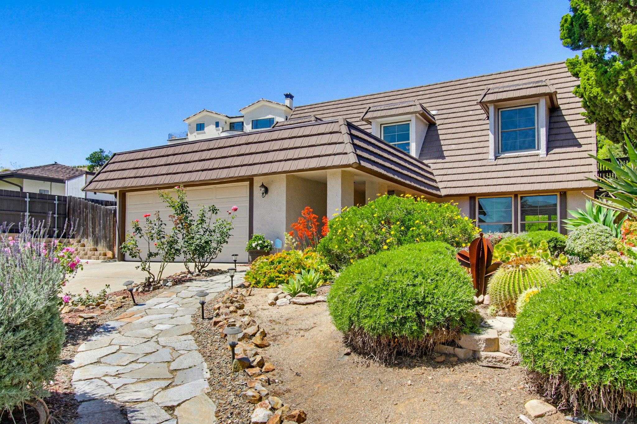 Virtual tour photo 6 of 110 for 10018 Resmar Pl