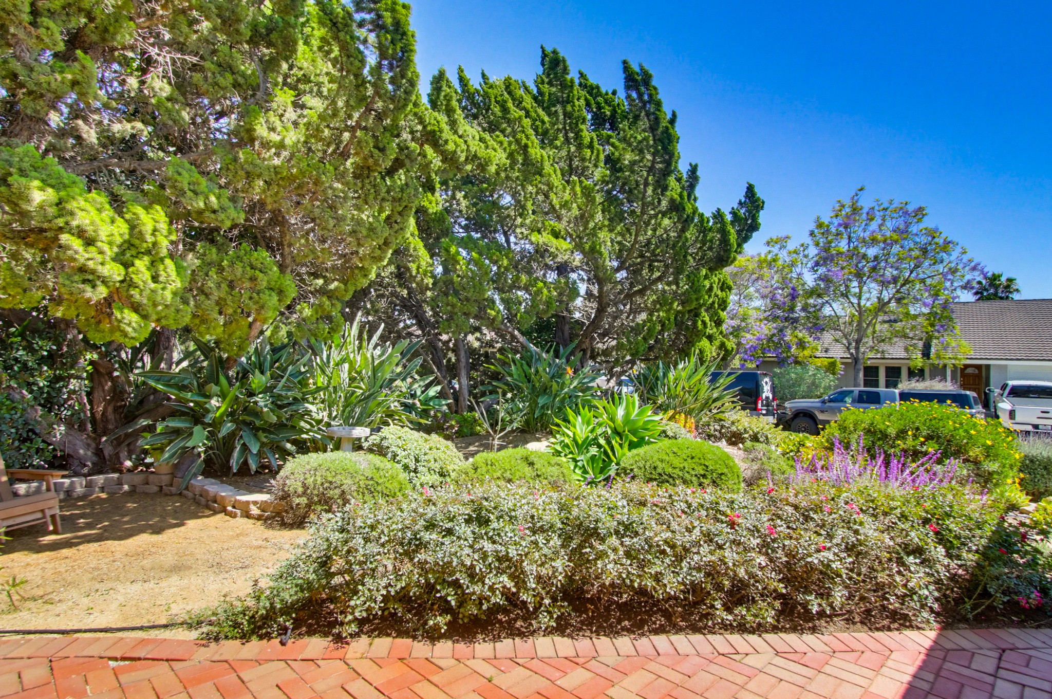 Virtual tour photo 9 of 110 for 10018 Resmar Pl