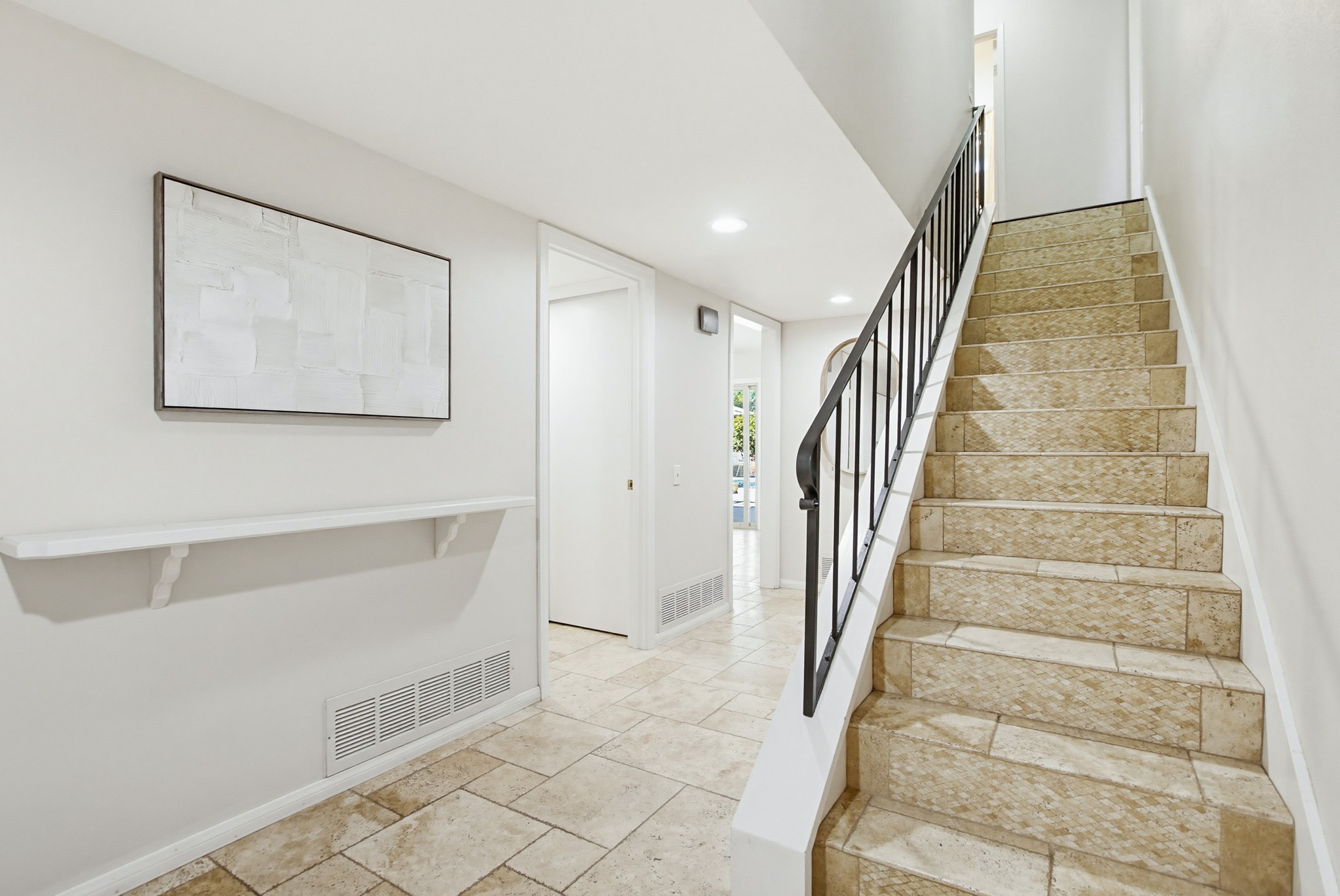 Virtual tour photo 29 of 110 for 10018 Resmar Pl