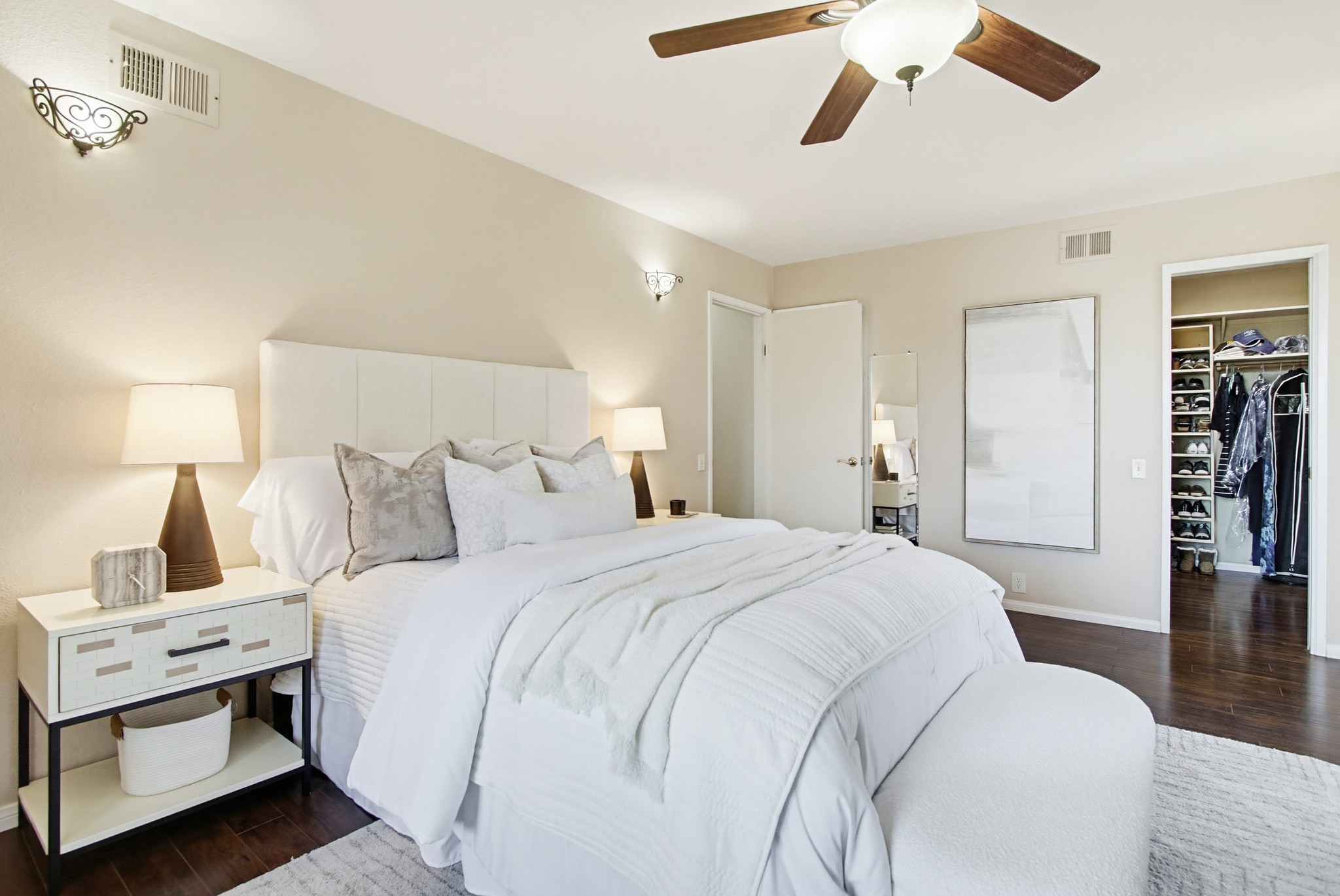 Virtual tour photo 32 of 110 for 10018 Resmar Pl
