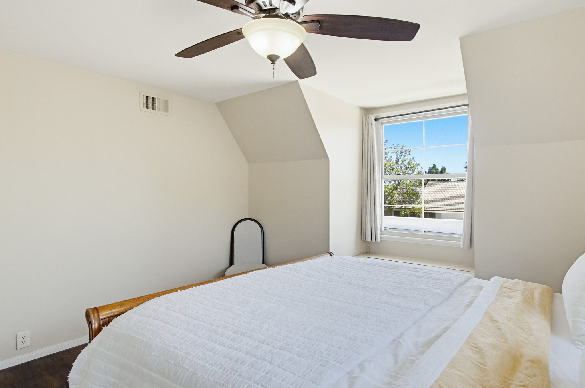 Virtual tour photo 48 of 110 for 10018 Resmar Pl