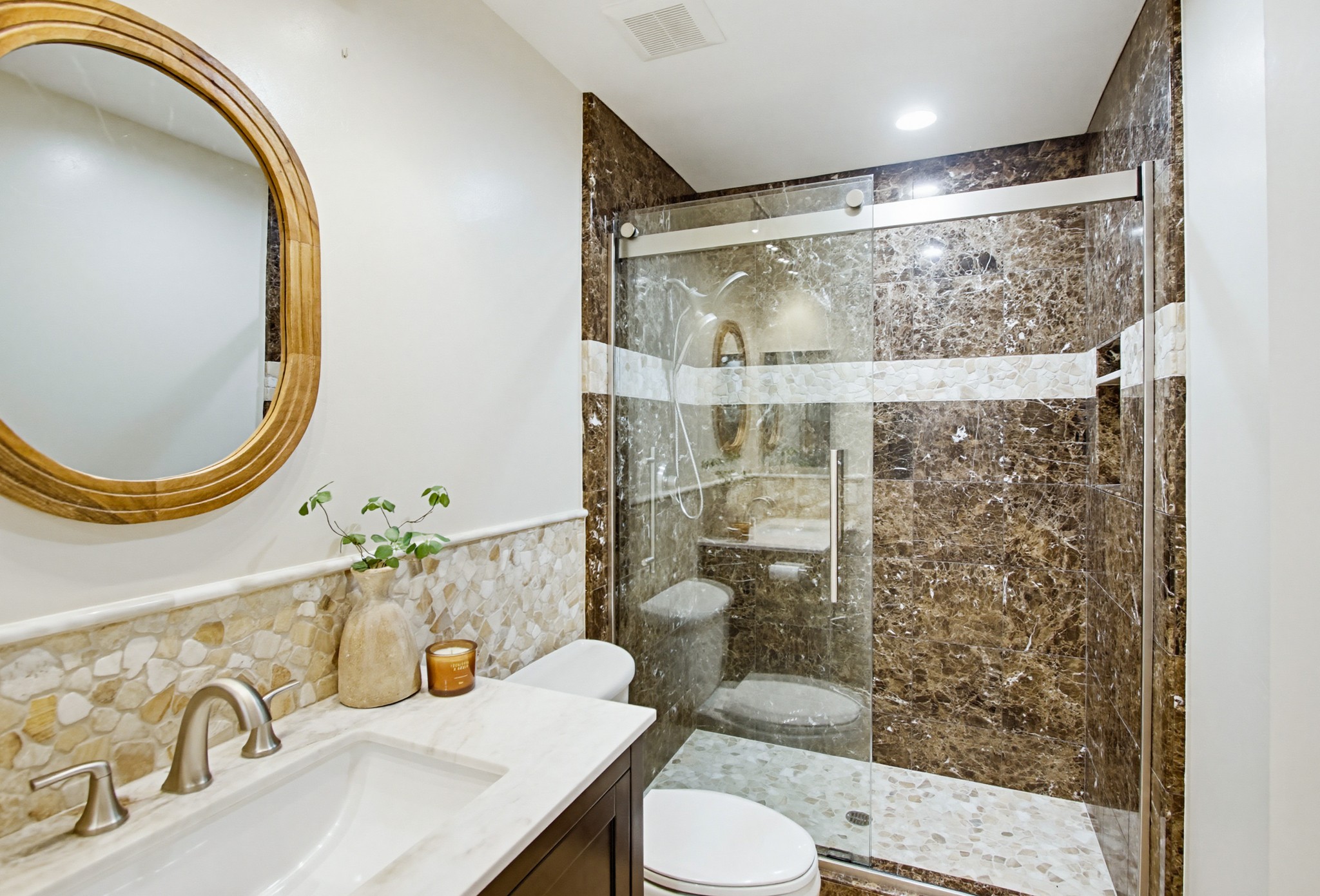 Virtual tour photo 51 of 110 for 10018 Resmar Pl