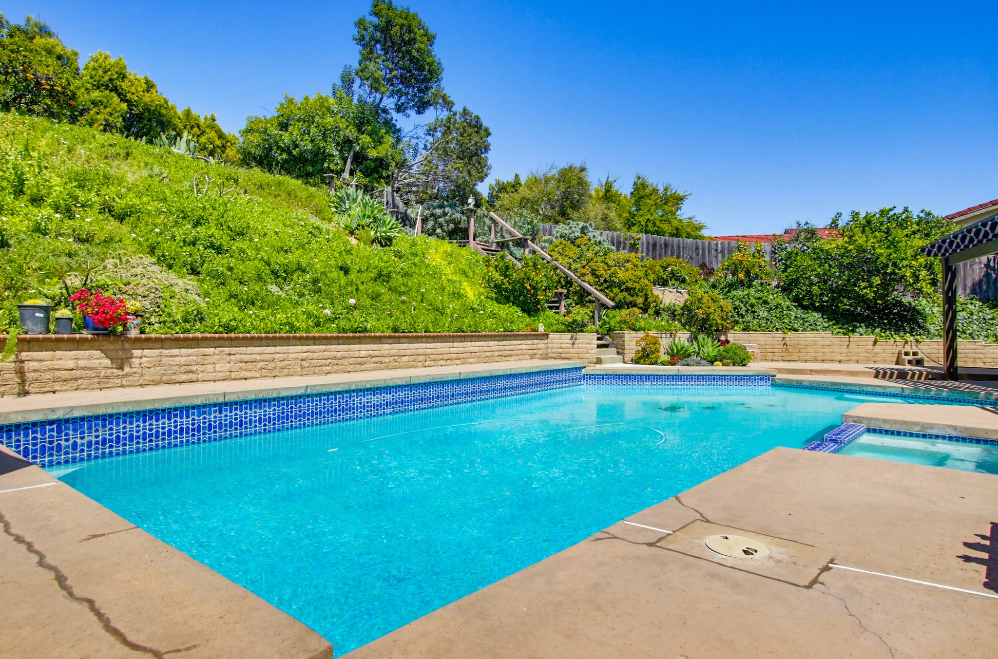 Virtual tour photo 59 of 110 for 10018 Resmar Pl