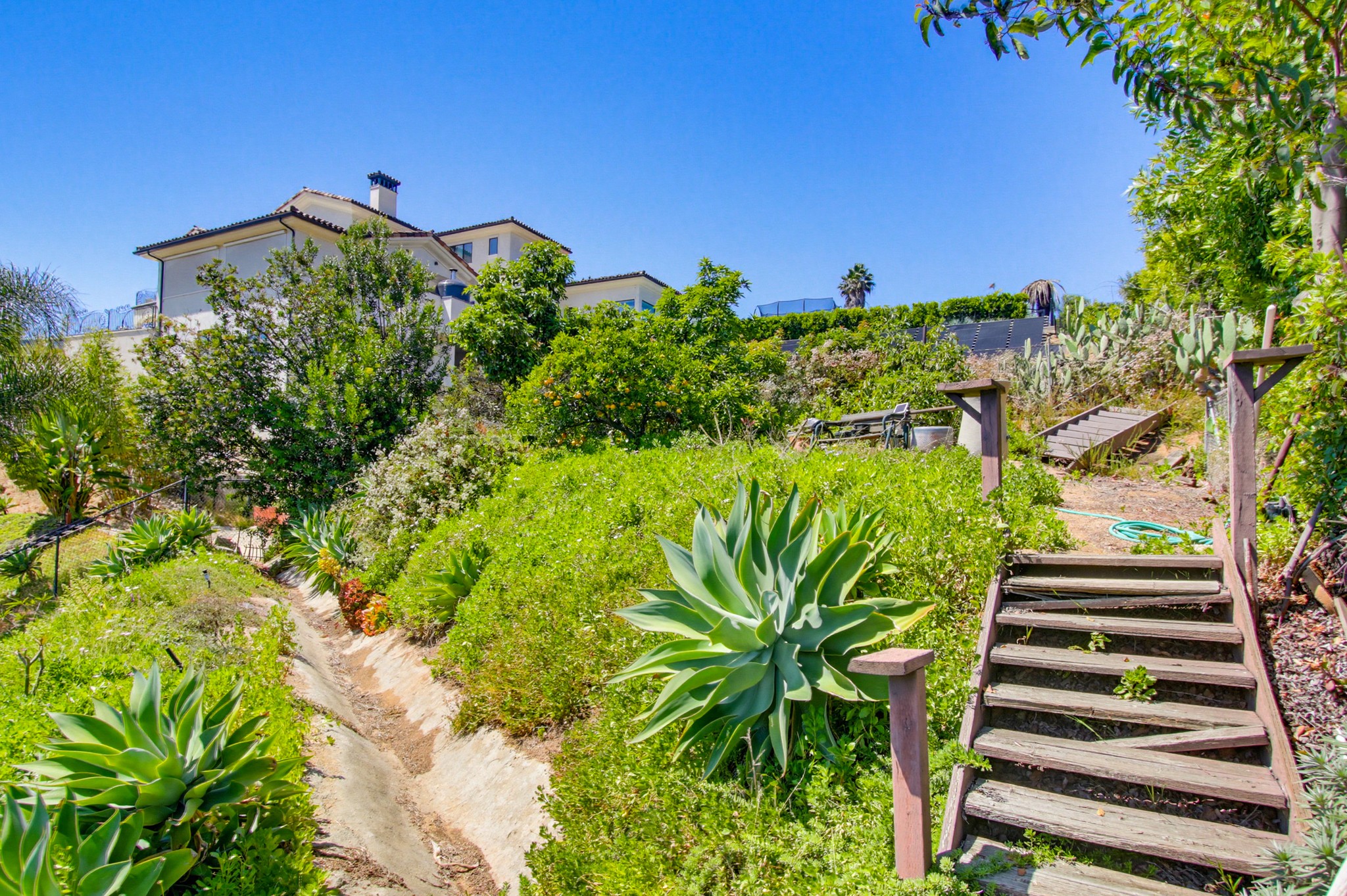 Virtual tour photo 64 of 110 for 10018 Resmar Pl