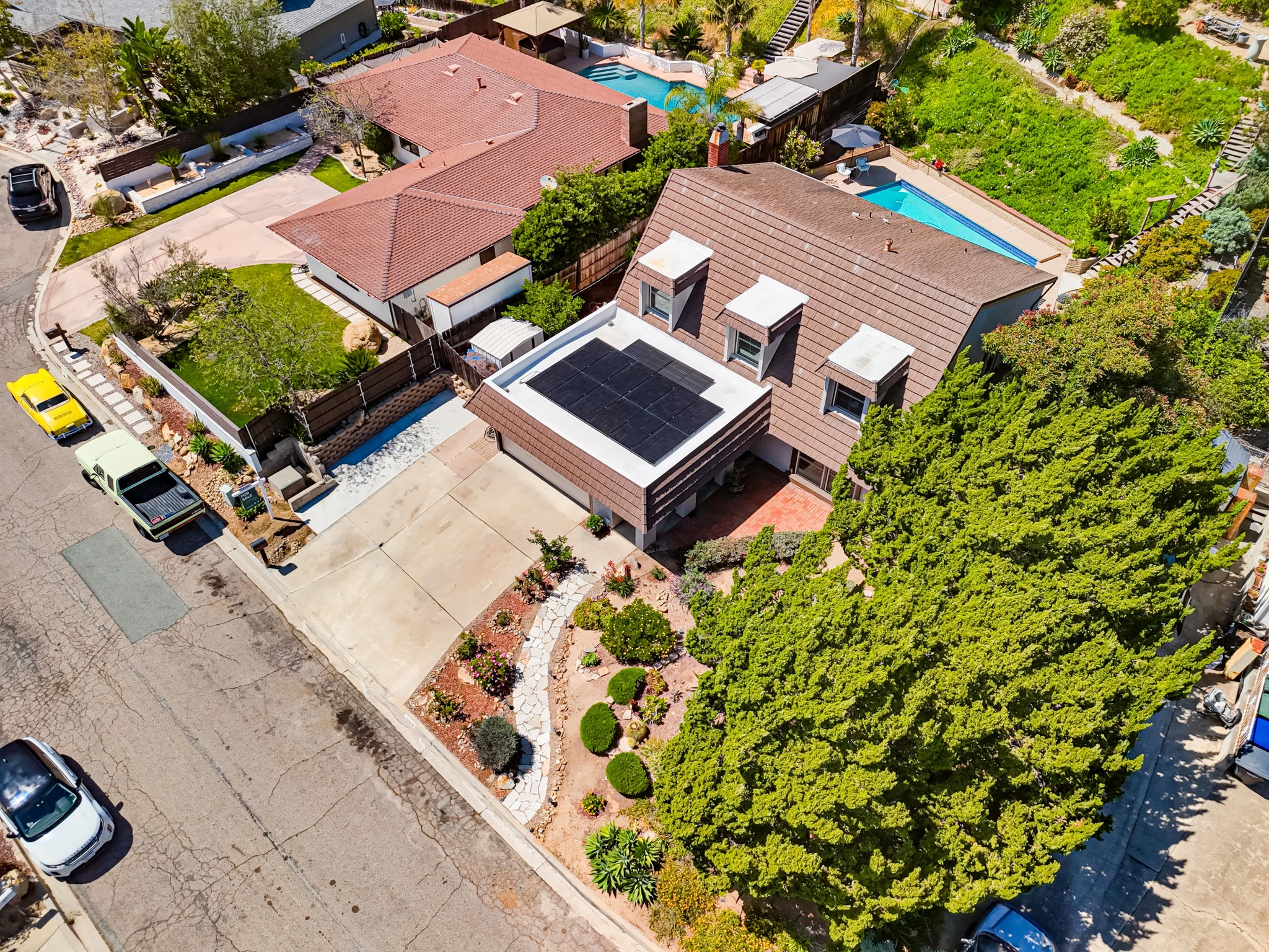 Virtual tour photo 20 of 37 for 10018 Resmar Pl