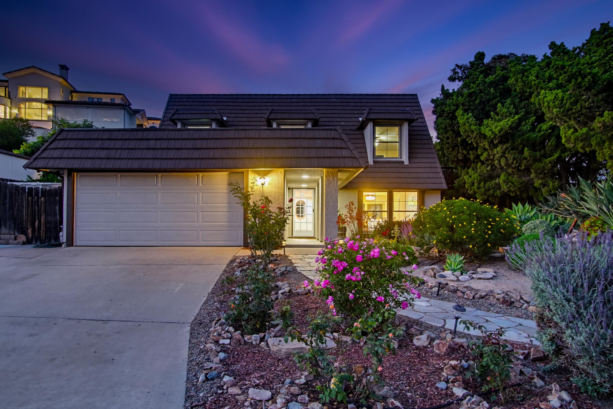 Virtual tour photo 3 of 19 for 10018 Resmar Pl
