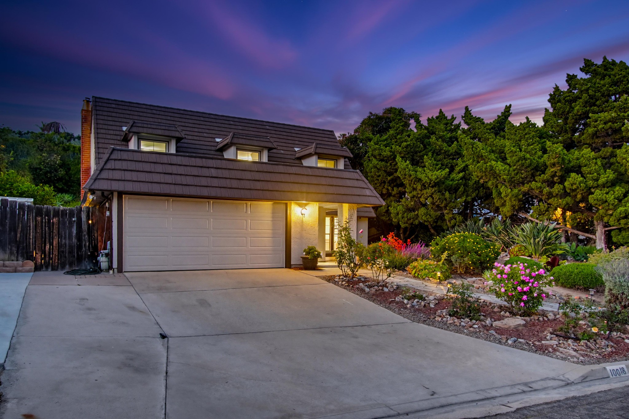 Virtual tour photo 5 of 19 for 10018 Resmar Pl