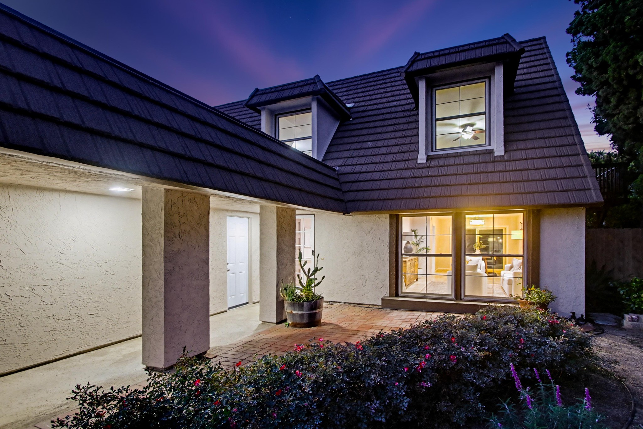 Virtual tour photo 7 of 19 for 10018 Resmar Pl