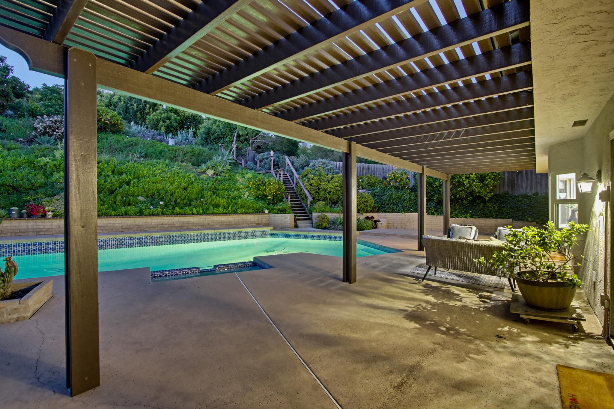 Virtual tour photo 9 of 19 for 10018 Resmar Pl