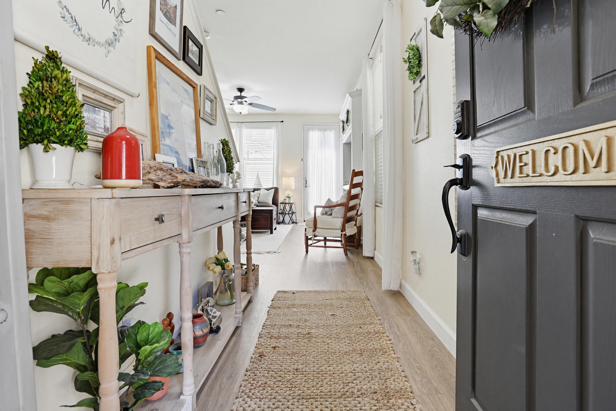 Virtual tour photo 6 of 39 for 10021 Merry Brook Trail