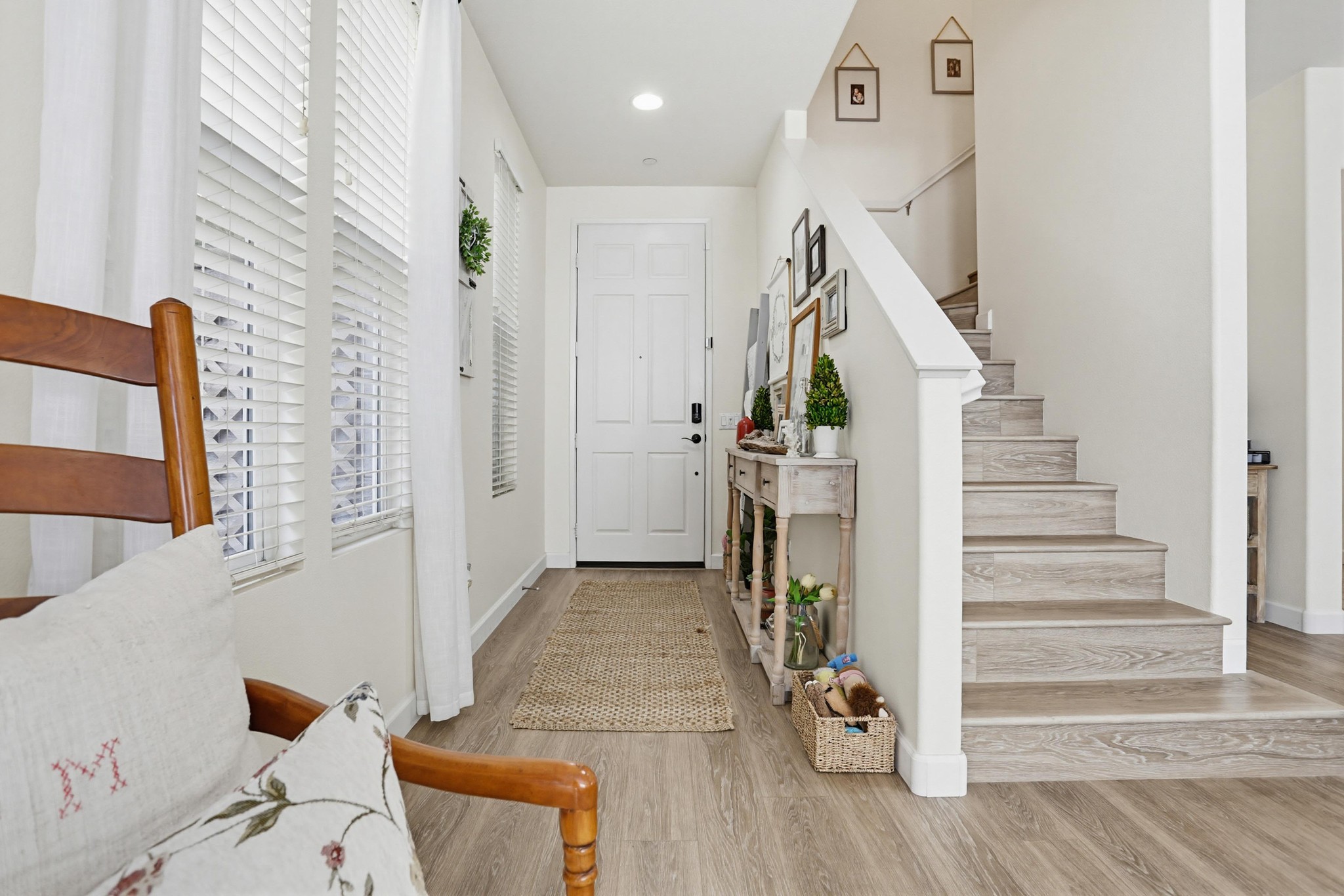 Virtual tour photo 7 of 39 for 10021 Merry Brook Trail