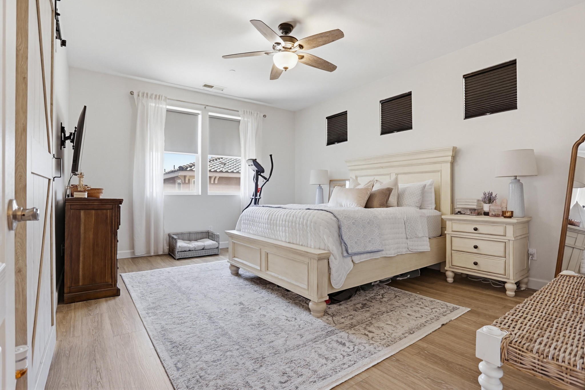 Virtual tour photo 21 of 39 for 10021 Merry Brook Trail