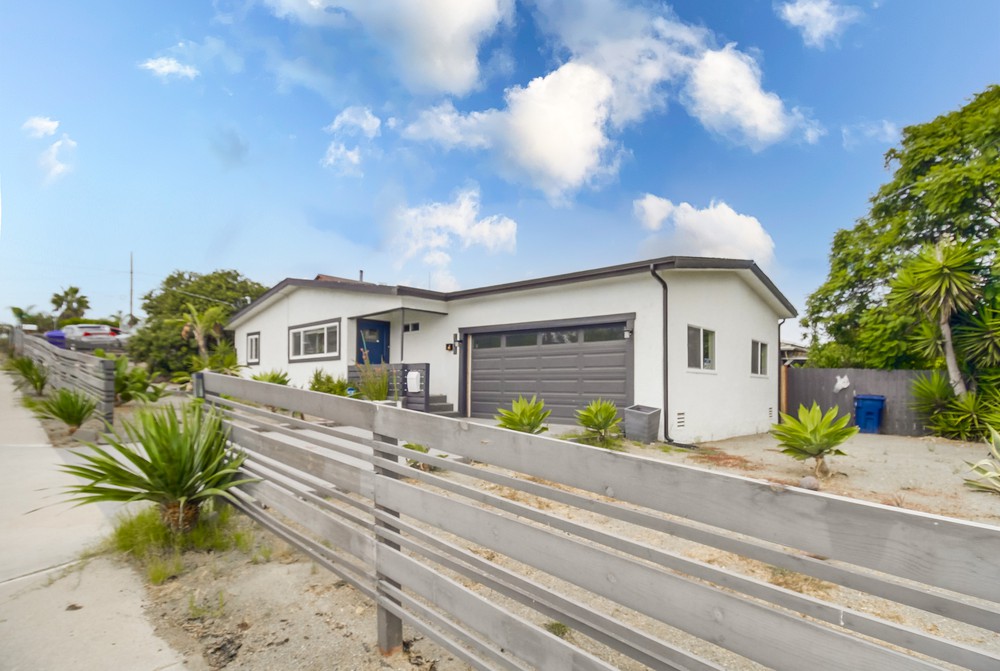 Virtual tour photo 4 of 45 for 1004 39th St