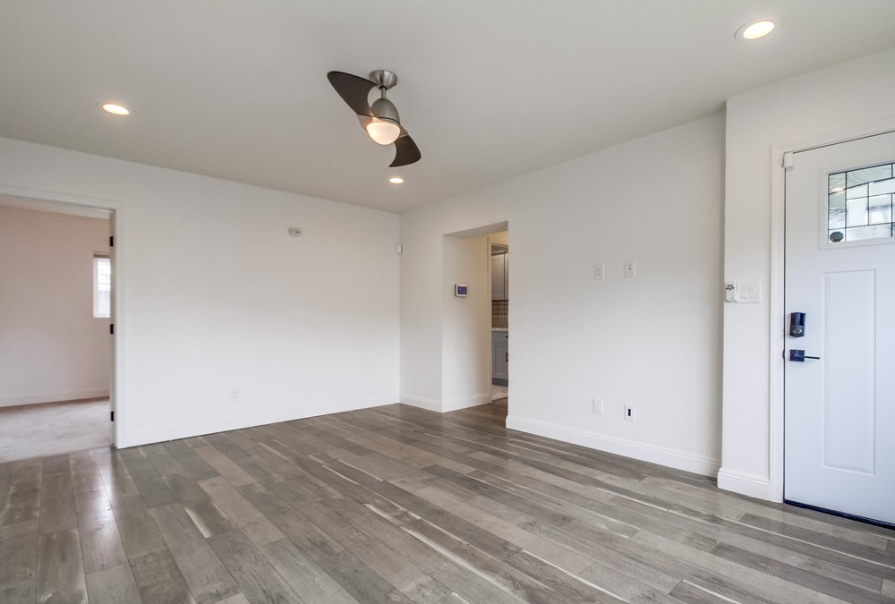Virtual tour photo 13 of 45 for 1004 39th St
