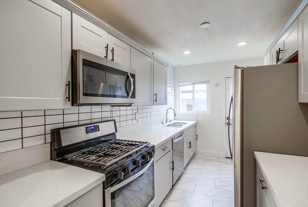 Virtual tour photo 17 of 45 for 1004 39th St