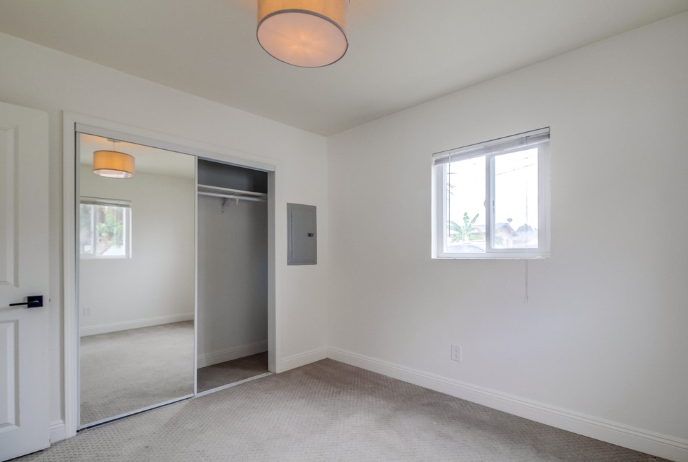 Virtual tour photo 31 of 45 for 1004 39th St