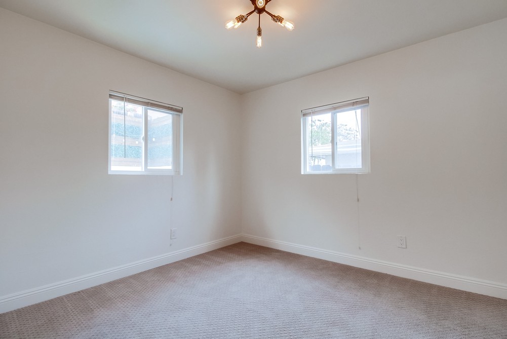 Virtual tour photo 33 of 45 for 1004 39th St