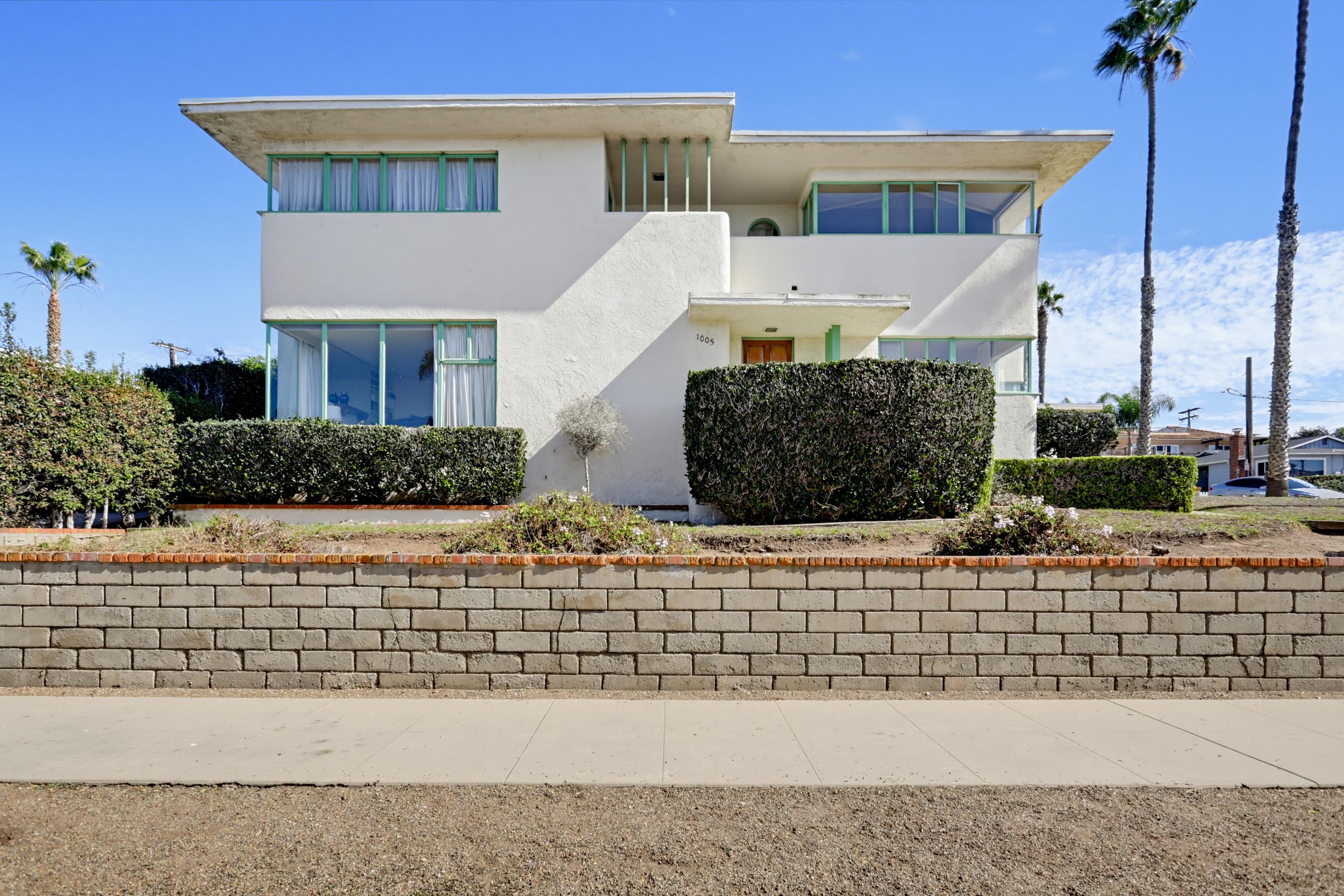 Virtual tour photo 3 of 61 for 1005 Alexandria Dr