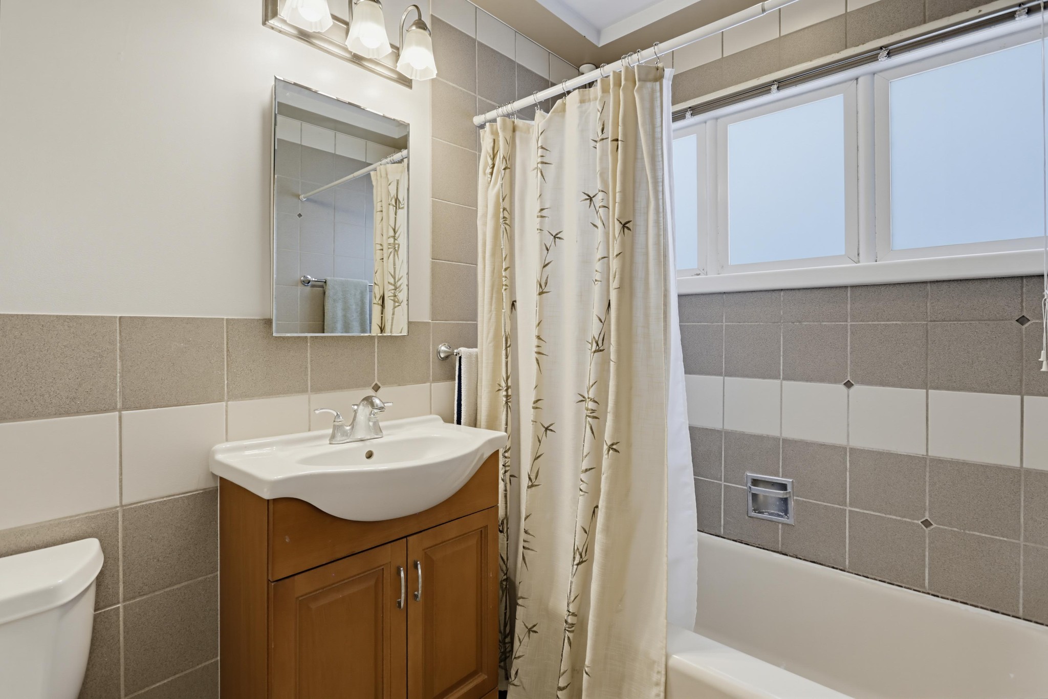 Virtual tour photo 27 of 61 for 1005 Alexandria Dr