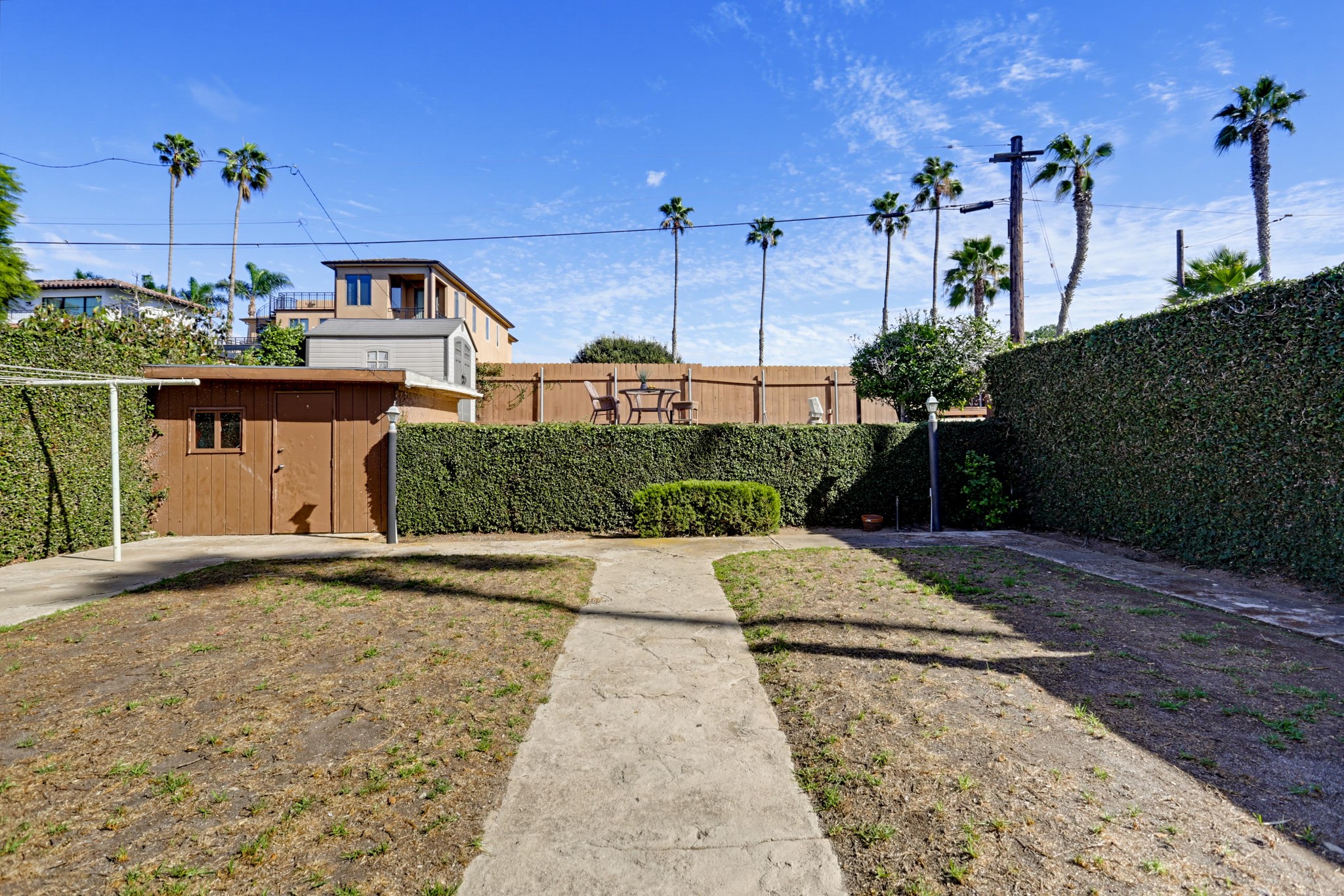 Virtual tour photo 49 of 61 for 1005 Alexandria Dr