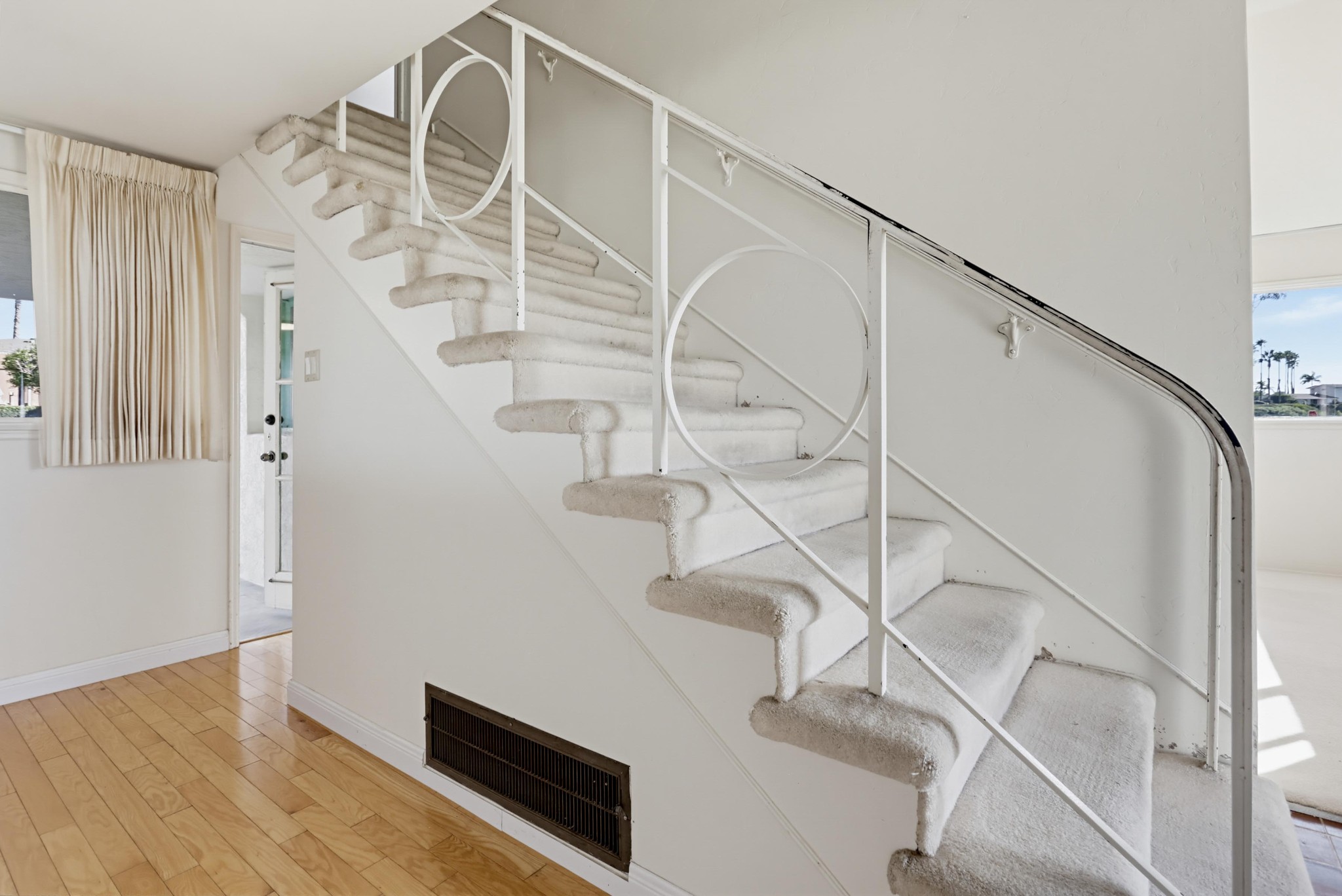 Virtual tour photo 56 of 61 for 1005 Alexandria Dr