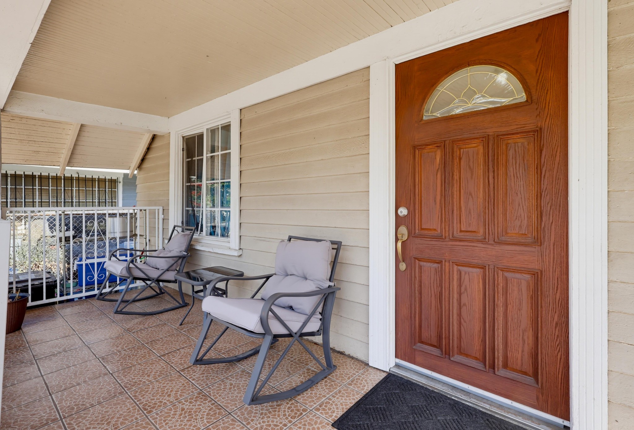 Virtual tour photo 9 of 73 for 1007 E 42nd Pl.