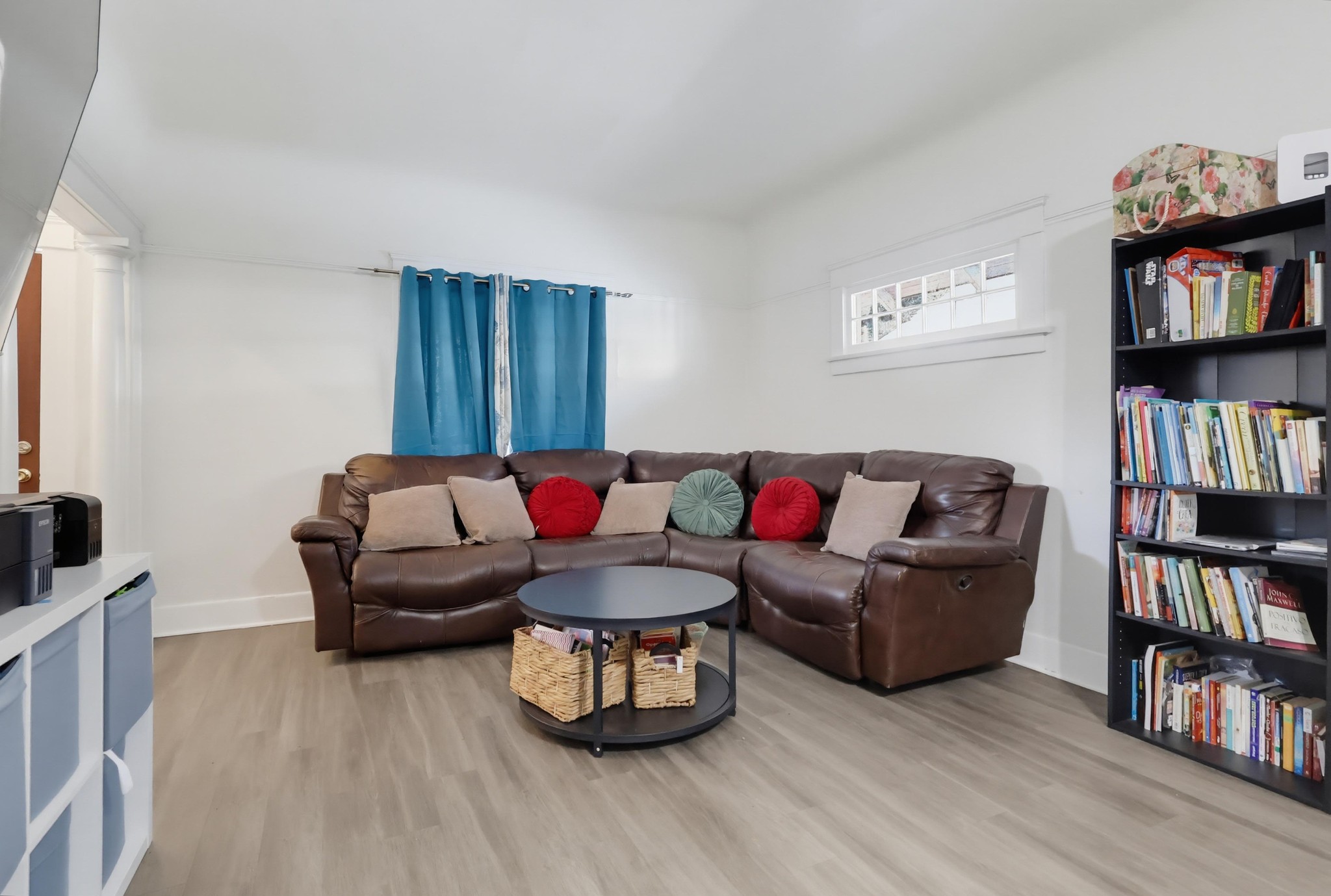 Virtual tour photo 15 of 73 for 1007 E 42nd Pl.