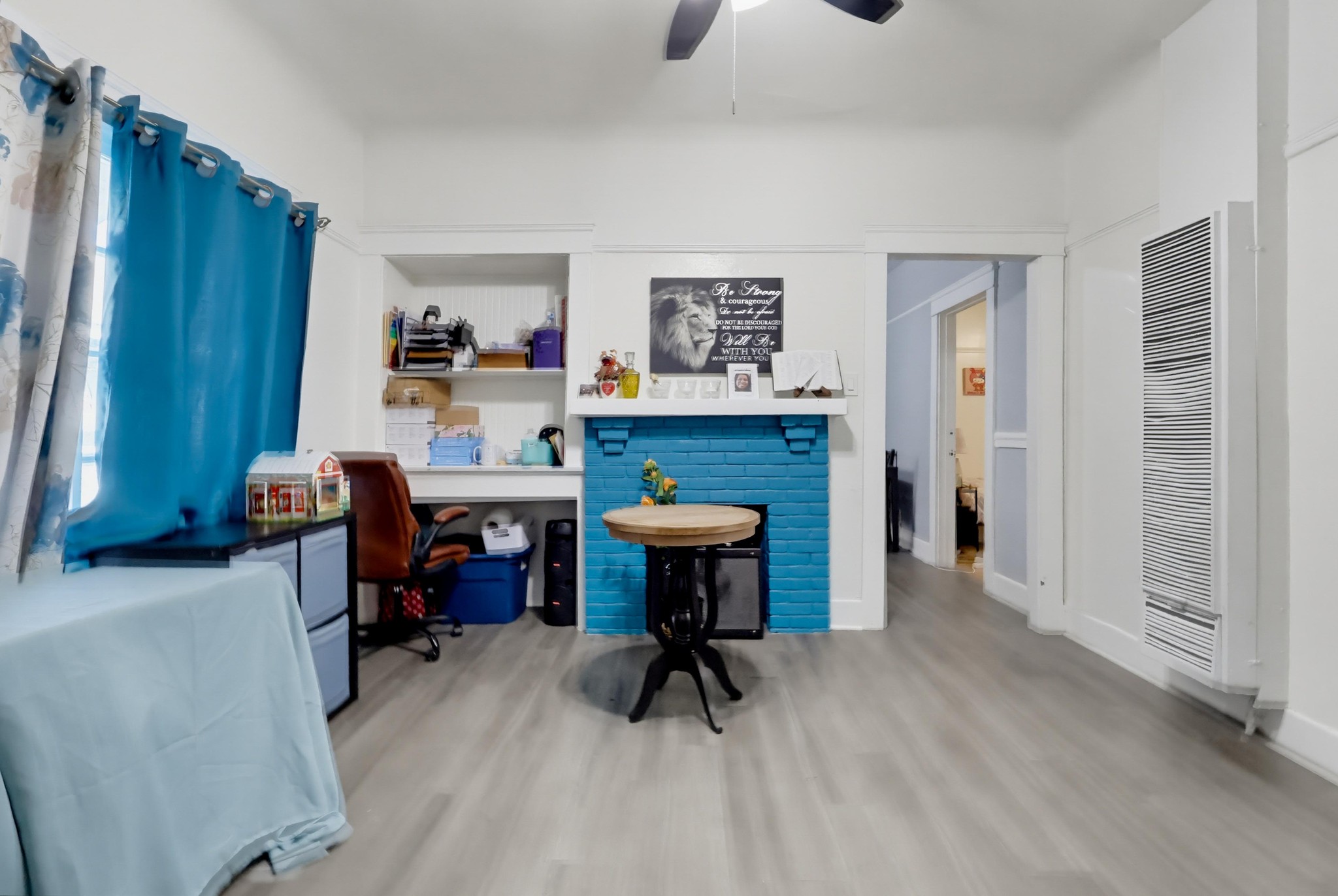 Virtual tour photo 16 of 73 for 1007 E 42nd Pl.