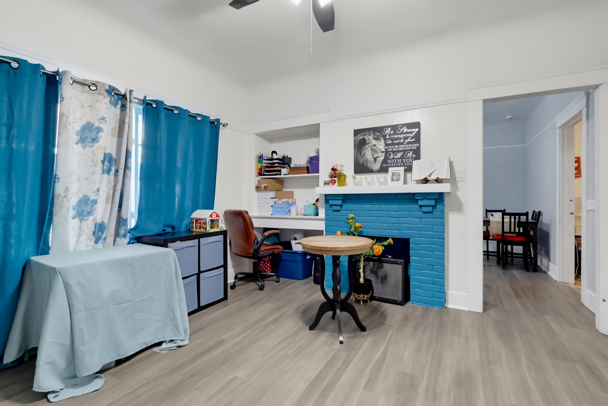 Virtual tour photo 17 of 73 for 1007 E 42nd Pl.