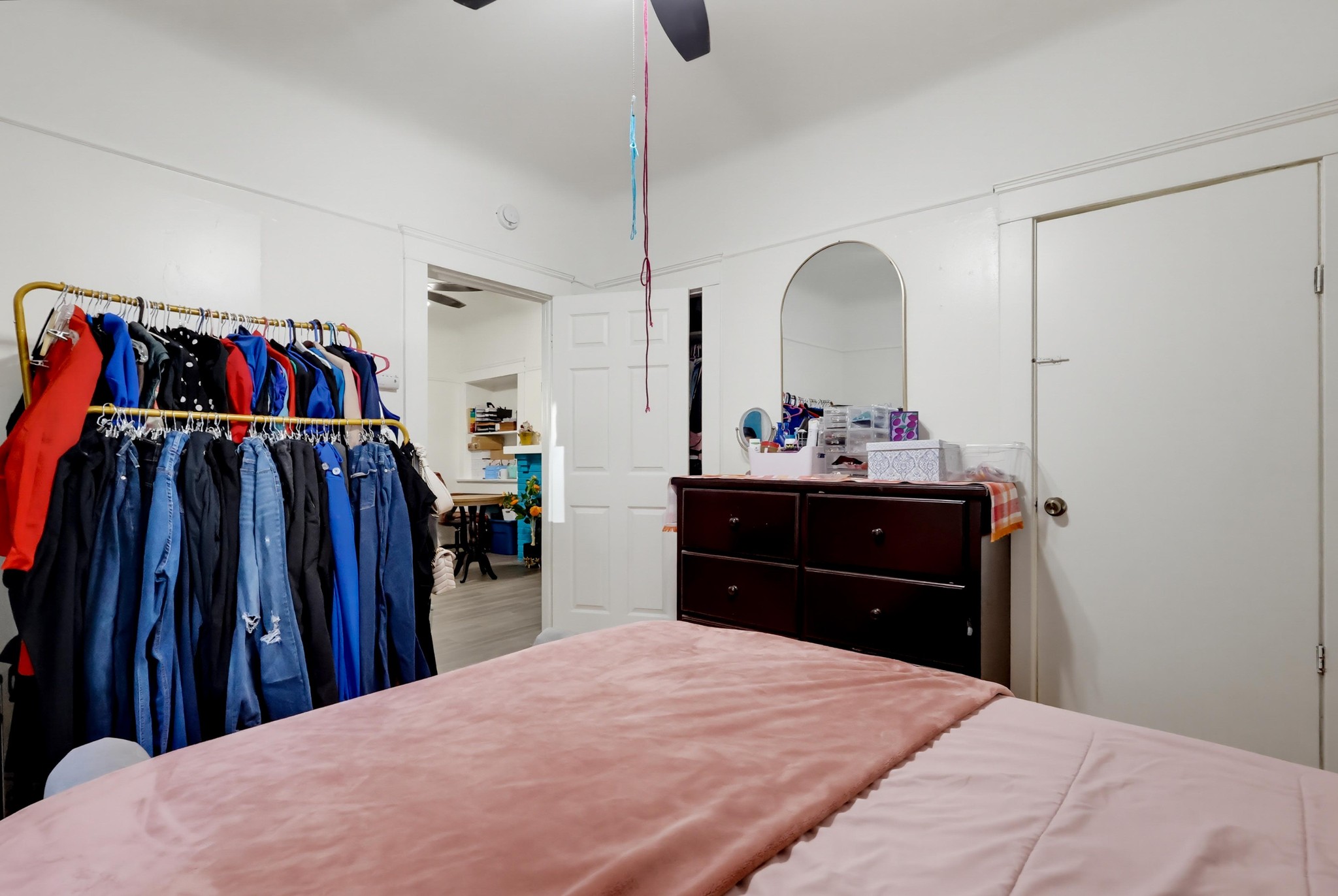Virtual tour photo 22 of 73 for 1007 E 42nd Pl.