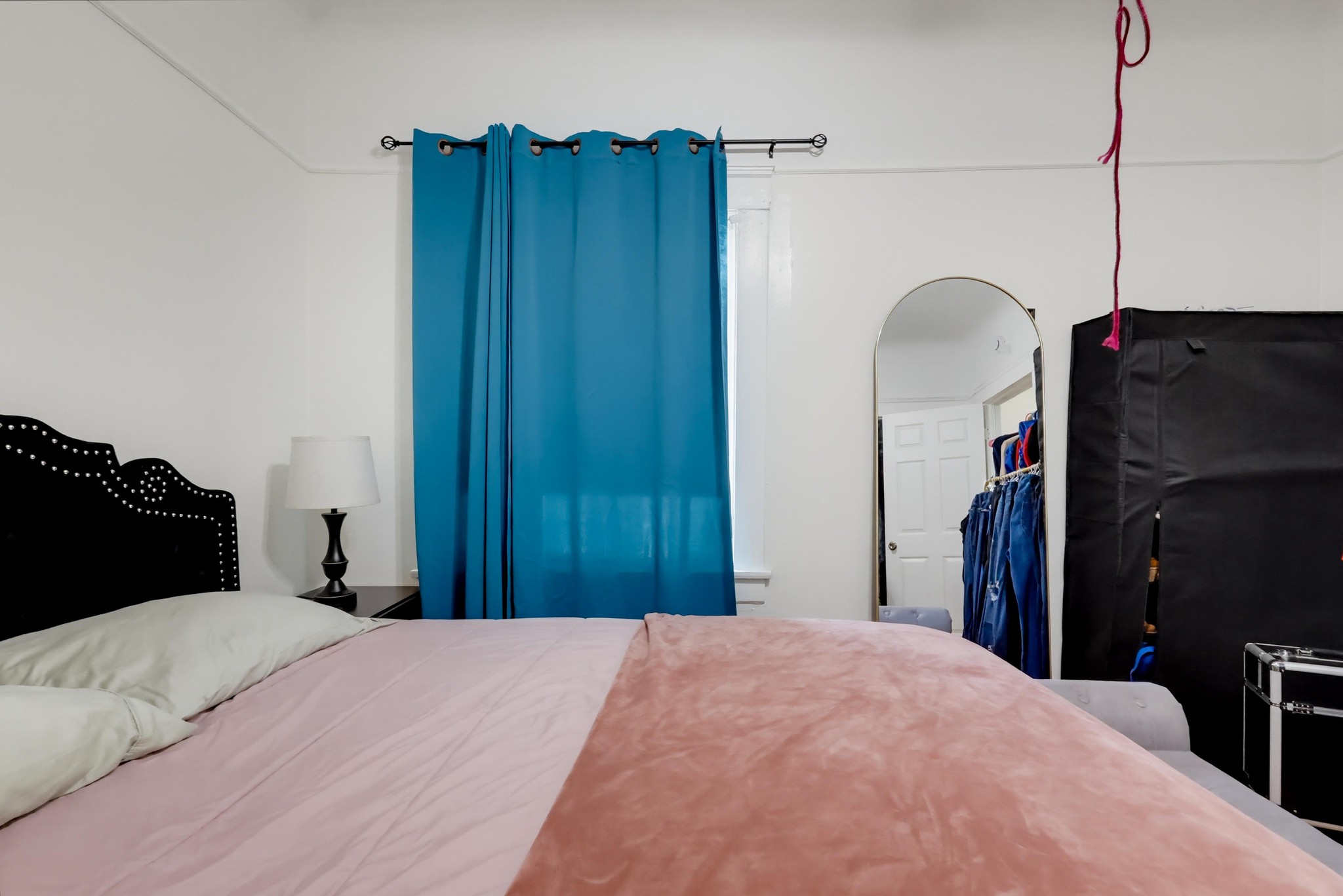 Virtual tour photo 23 of 73 for 1007 E 42nd Pl.