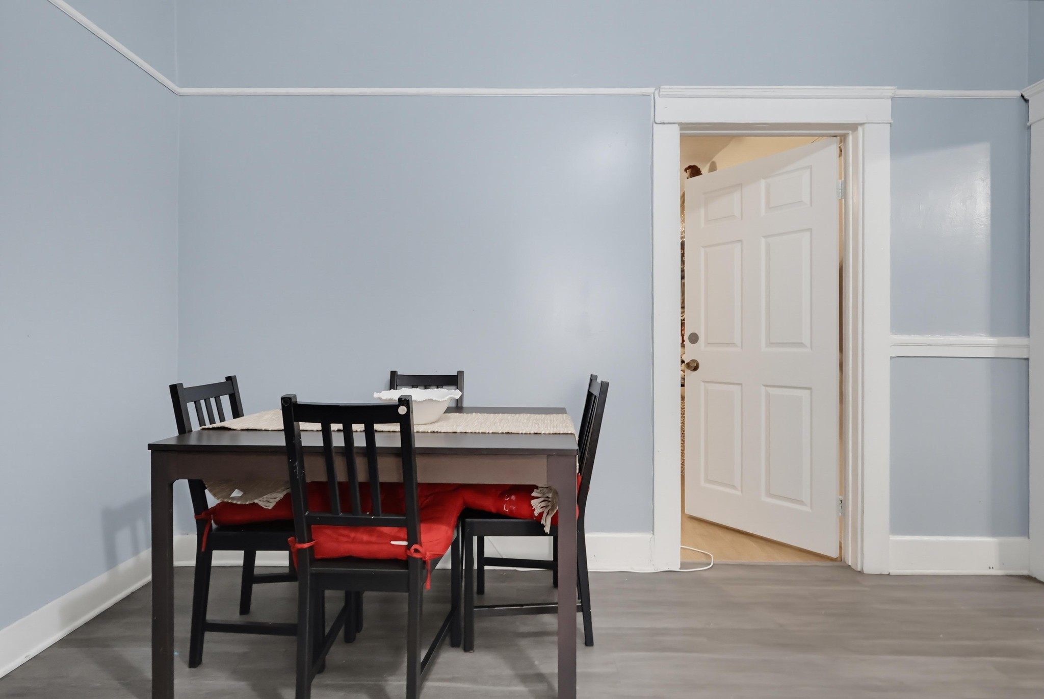 Virtual tour photo 30 of 73 for 1007 E 42nd Pl.