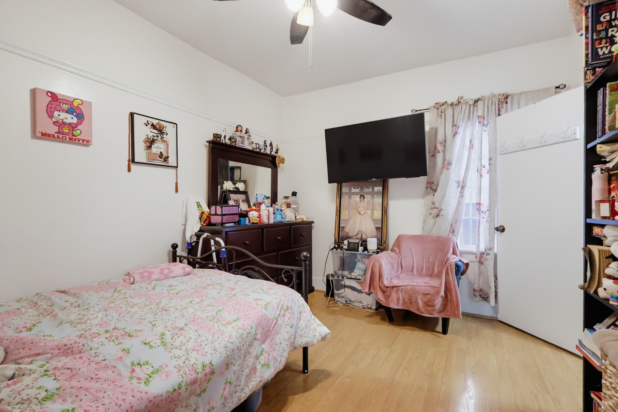 Virtual tour photo 31 of 73 for 1007 E 42nd Pl.