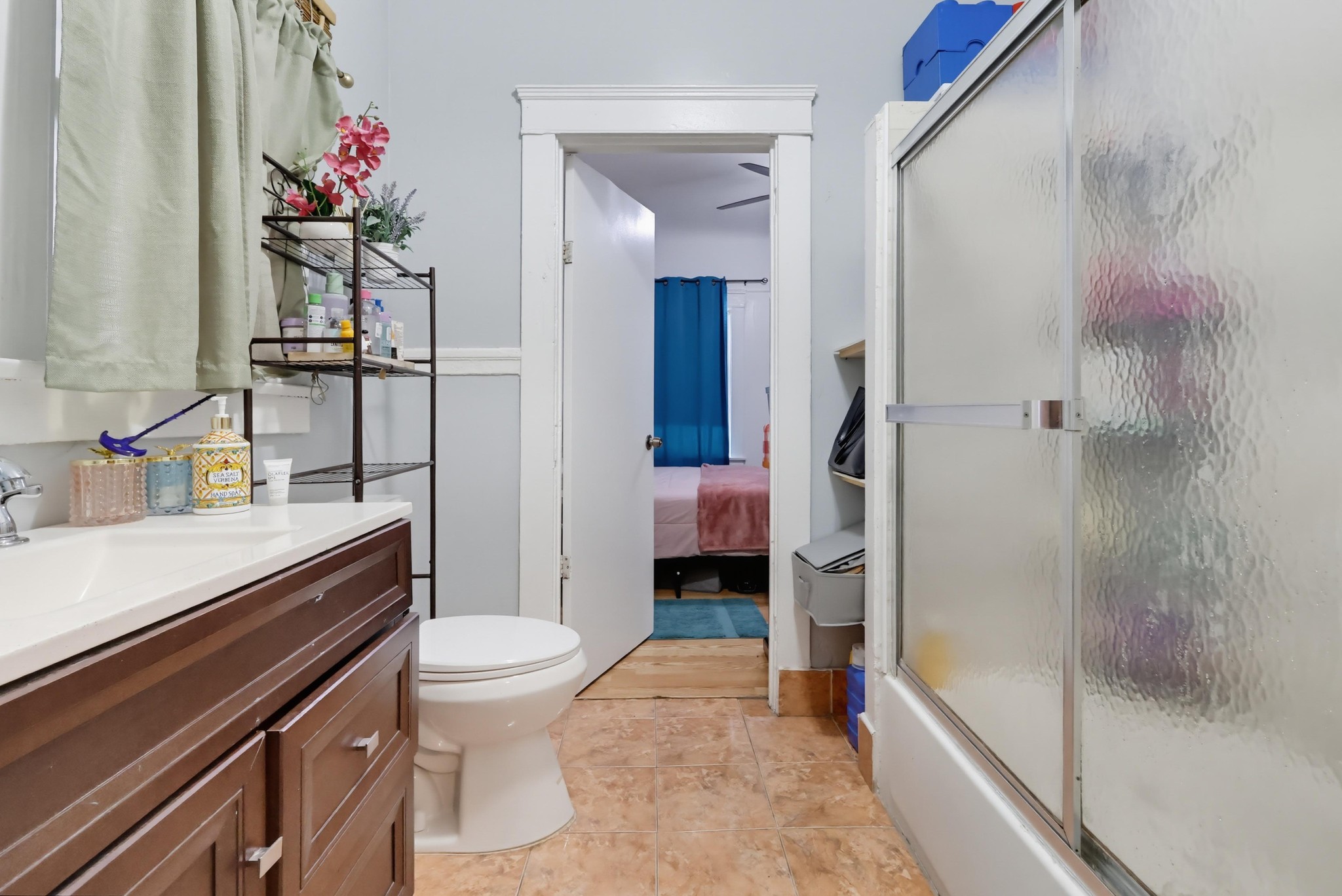 Virtual tour photo 34 of 73 for 1007 E 42nd Pl.