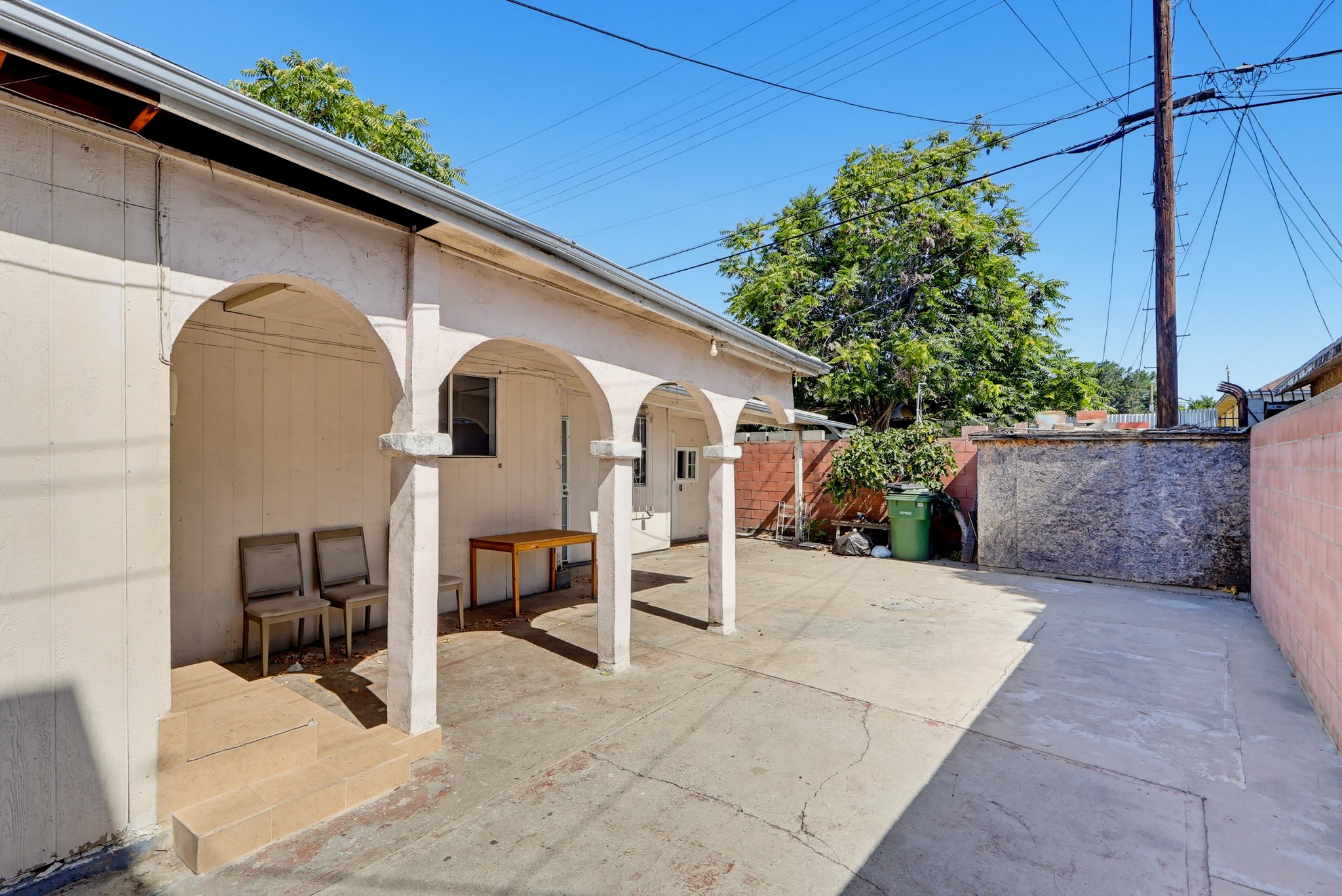 Virtual tour photo 38 of 73 for 1007 E 42nd Pl.