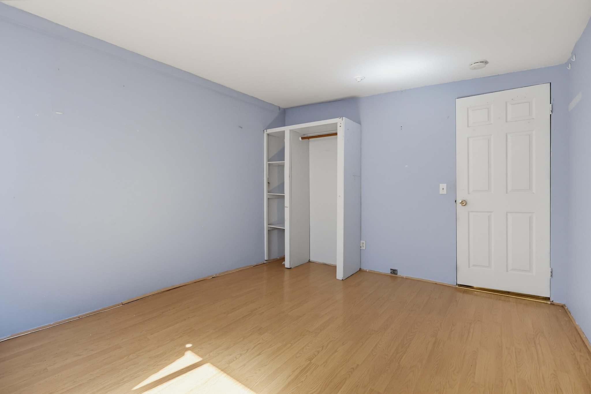 Virtual tour photo 57 of 73 for 1007 E 42nd Pl.