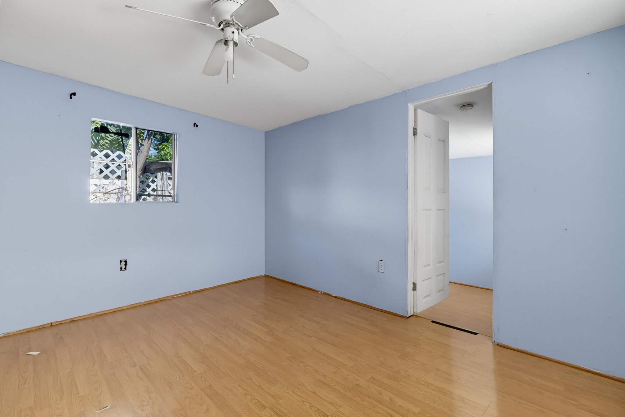 Virtual tour photo 62 of 73 for 1007 E 42nd Pl.
