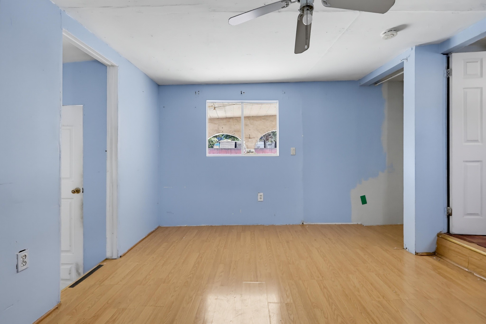 Virtual tour photo 65 of 73 for 1007 E 42nd Pl.