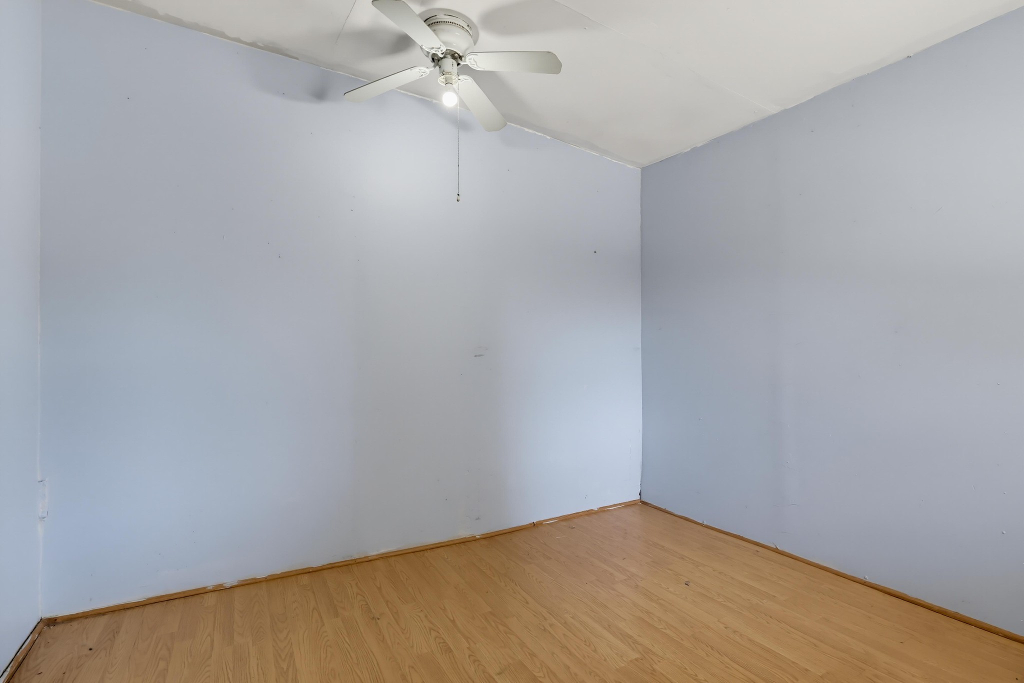 Virtual tour photo 66 of 73 for 1007 E 42nd Pl.