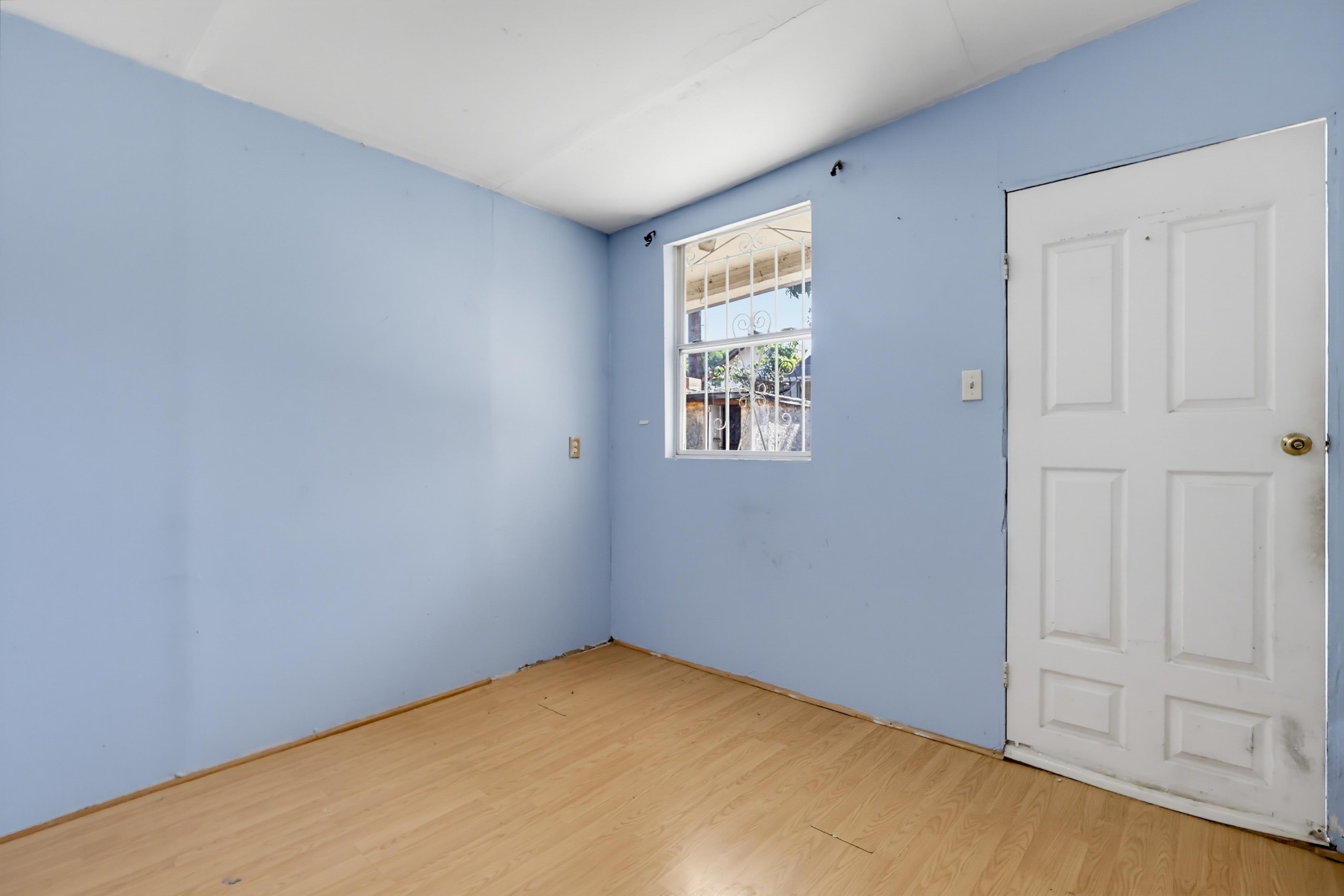 Virtual tour photo 68 of 73 for 1007 E 42nd Pl.