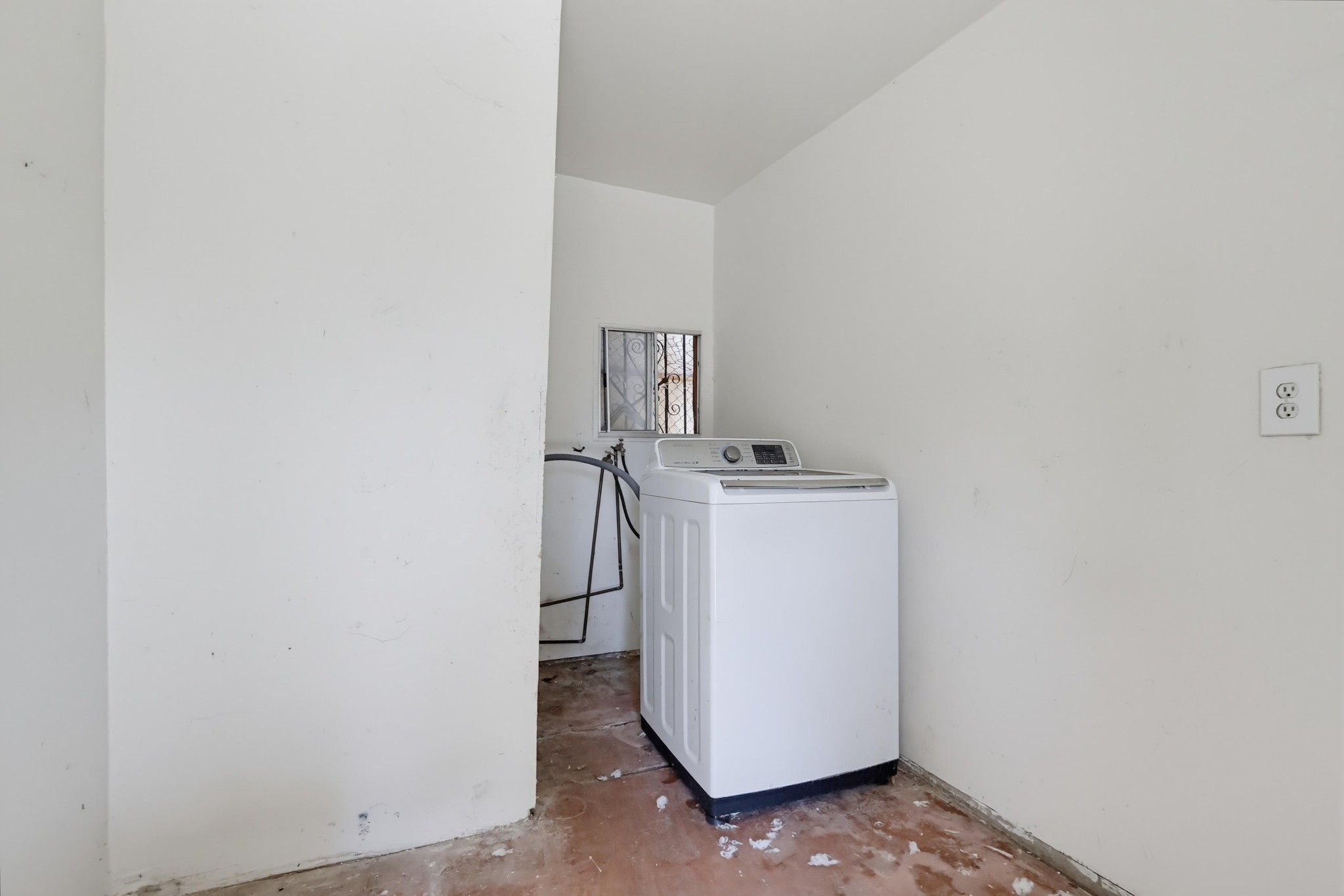 Virtual tour photo 70 of 73 for 1007 E 42nd Pl.