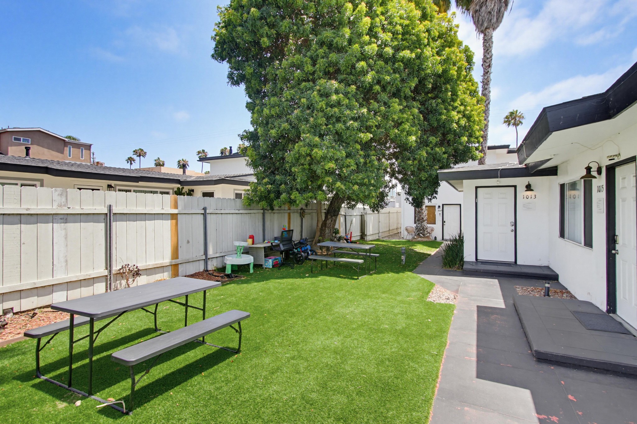 Virtual tour photo 38 of 50 for 1009 Hornblend St