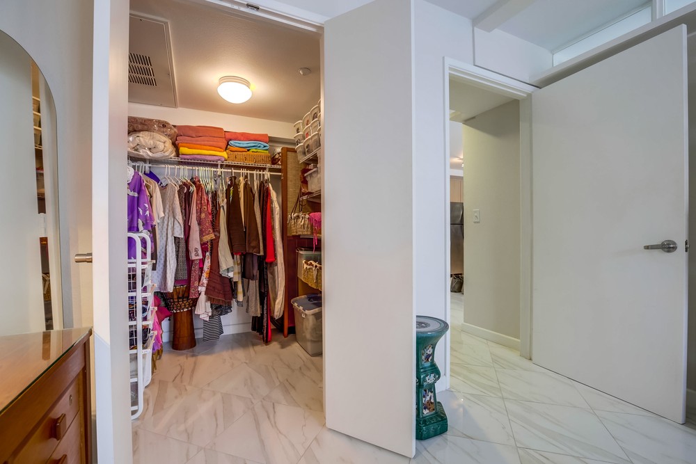 Virtual tour photo 38 of 52 for 101 Market Street #311