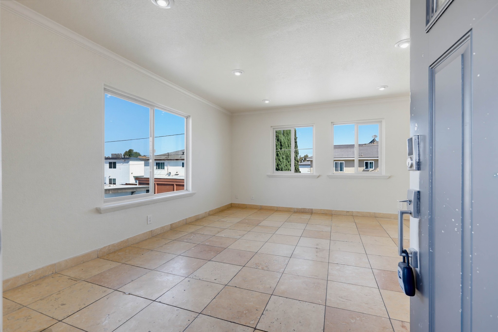 Virtual tour photo 13 of 50 for 1010 Valencia St D