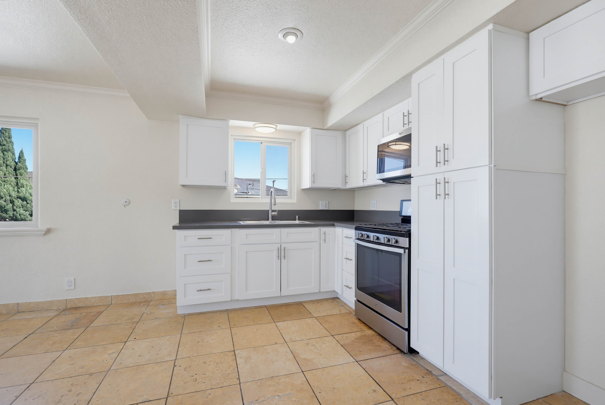 Virtual tour photo 24 of 50 for 1010 Valencia St D