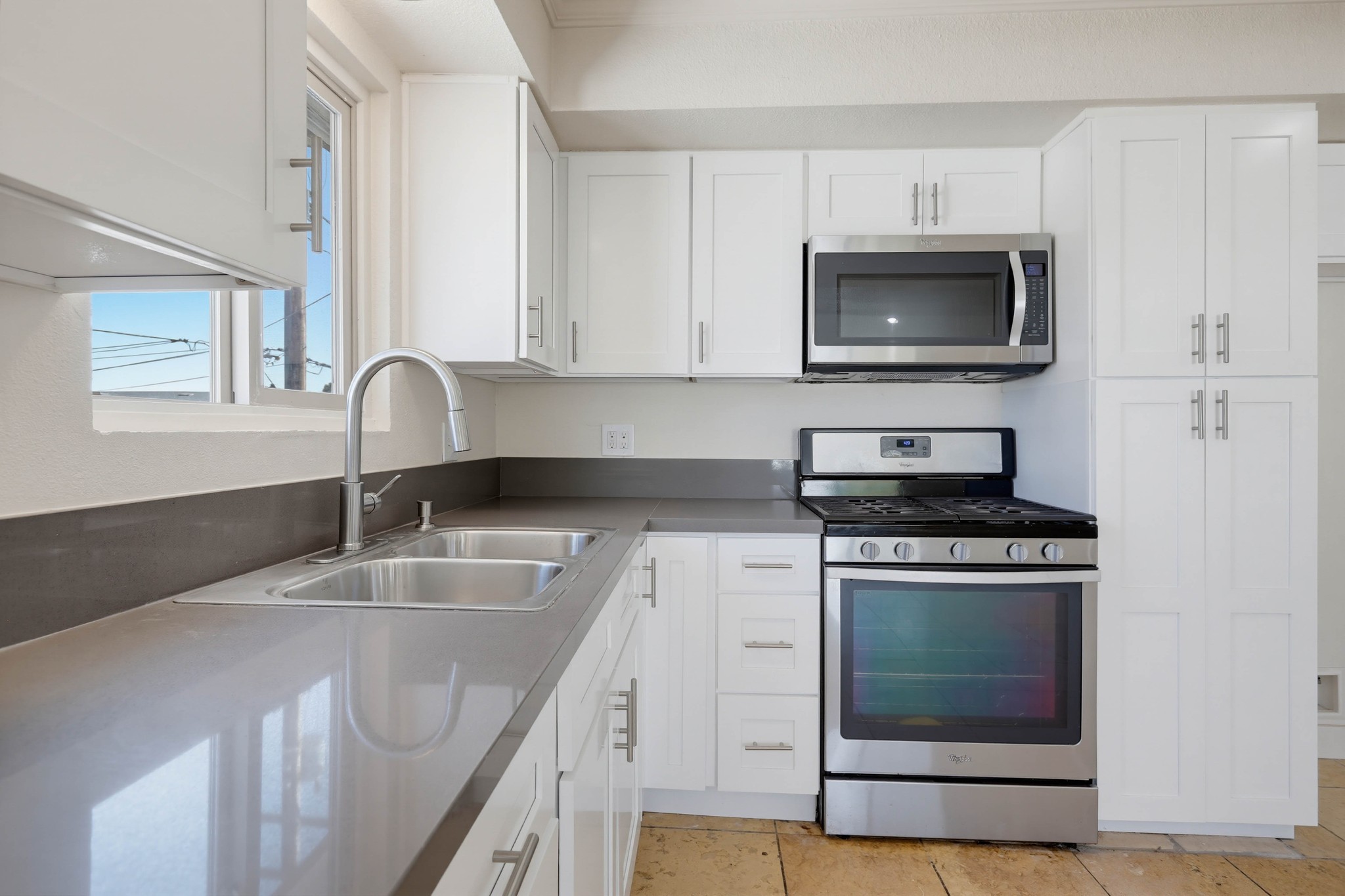 Virtual tour photo 25 of 50 for 1010 Valencia St D